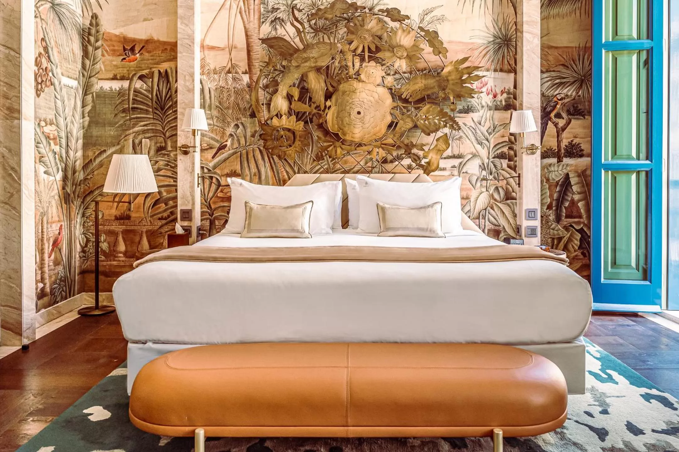 Bed in Iniala Harbour House