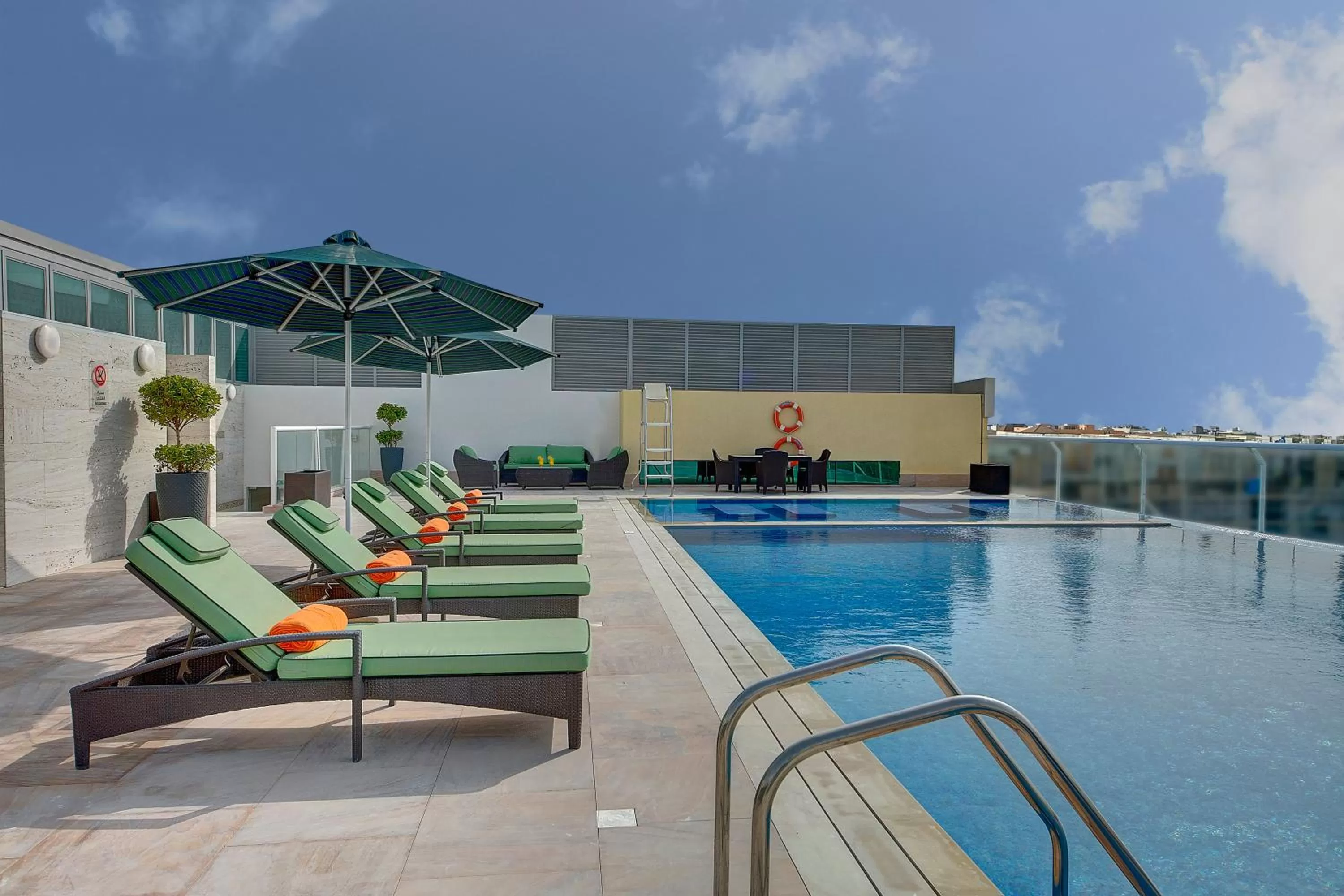 Swimming pool in Al Khoory Atrium