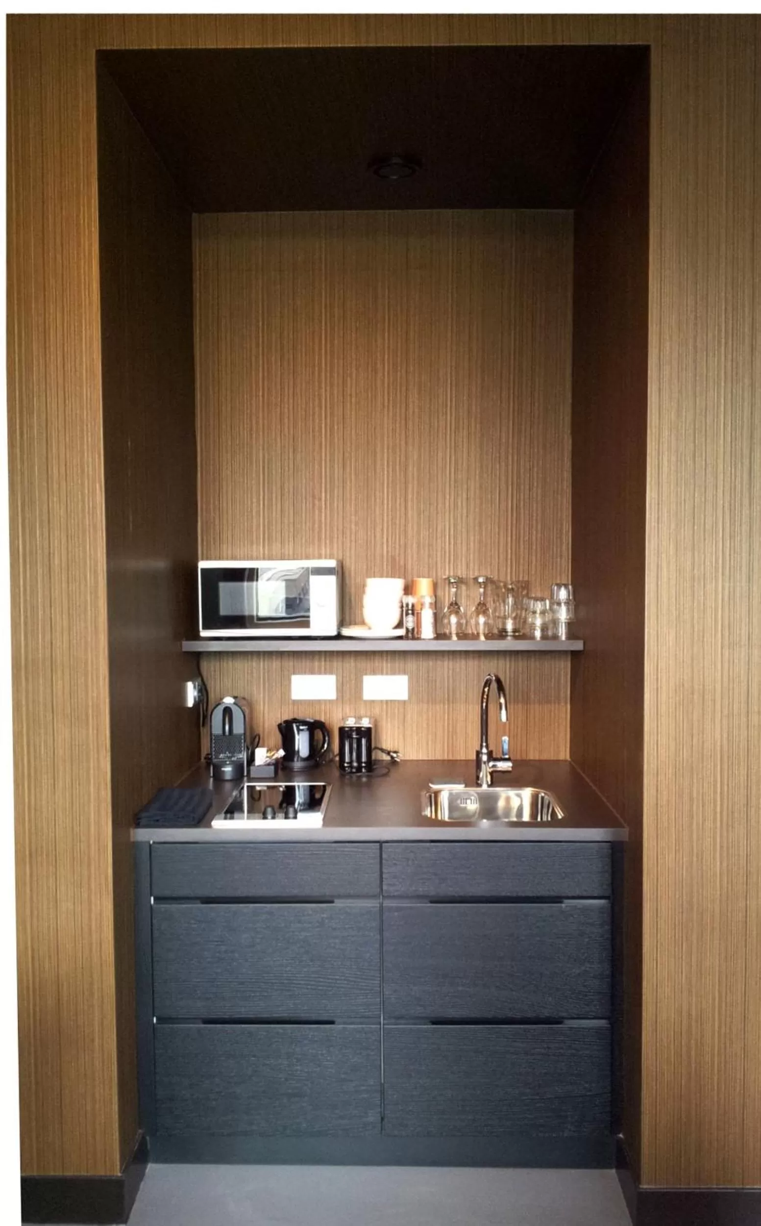 Coffee/tea facilities in V Lofts