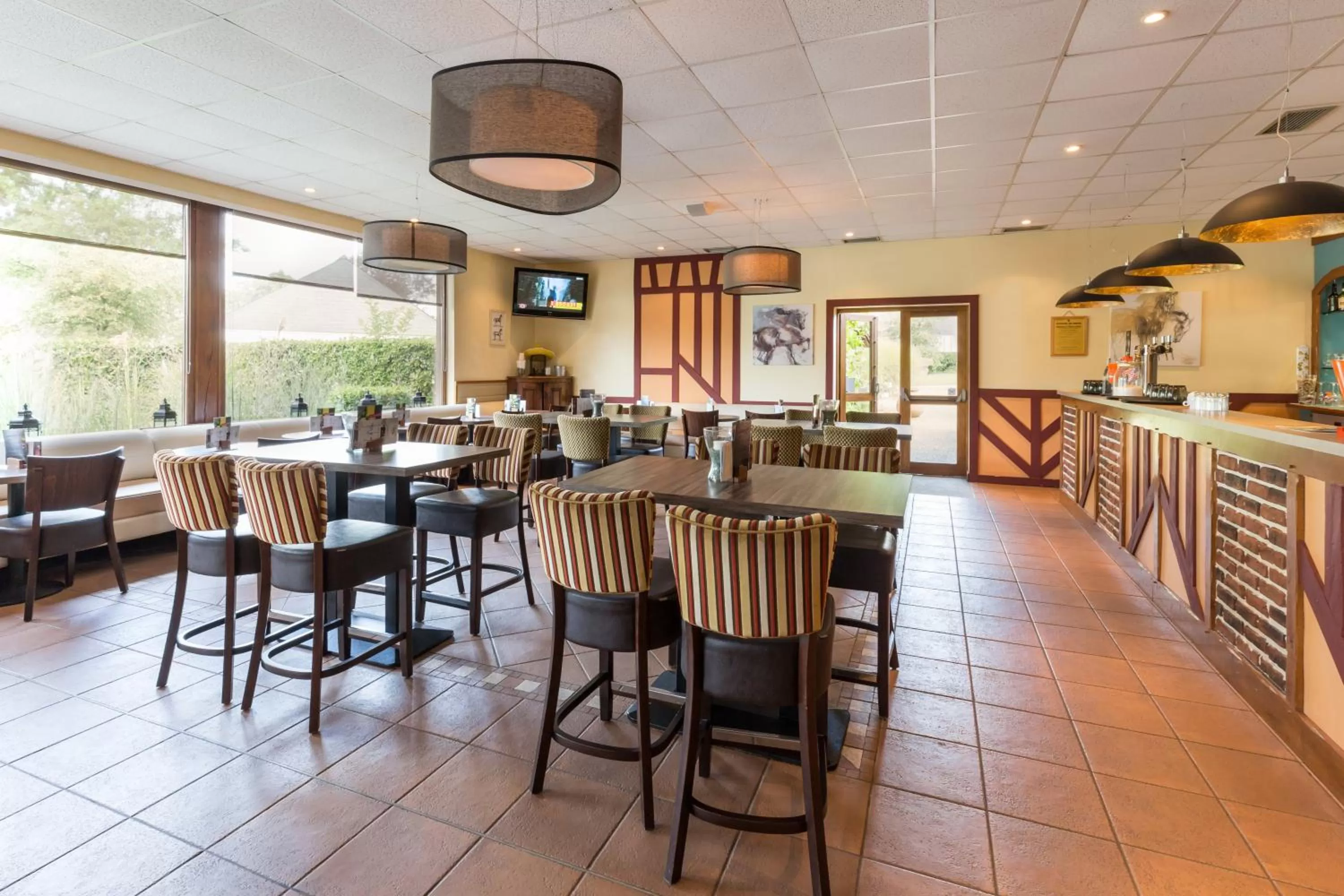 Restaurant/places to eat in Village Pierre & Vacances Normandy Garden