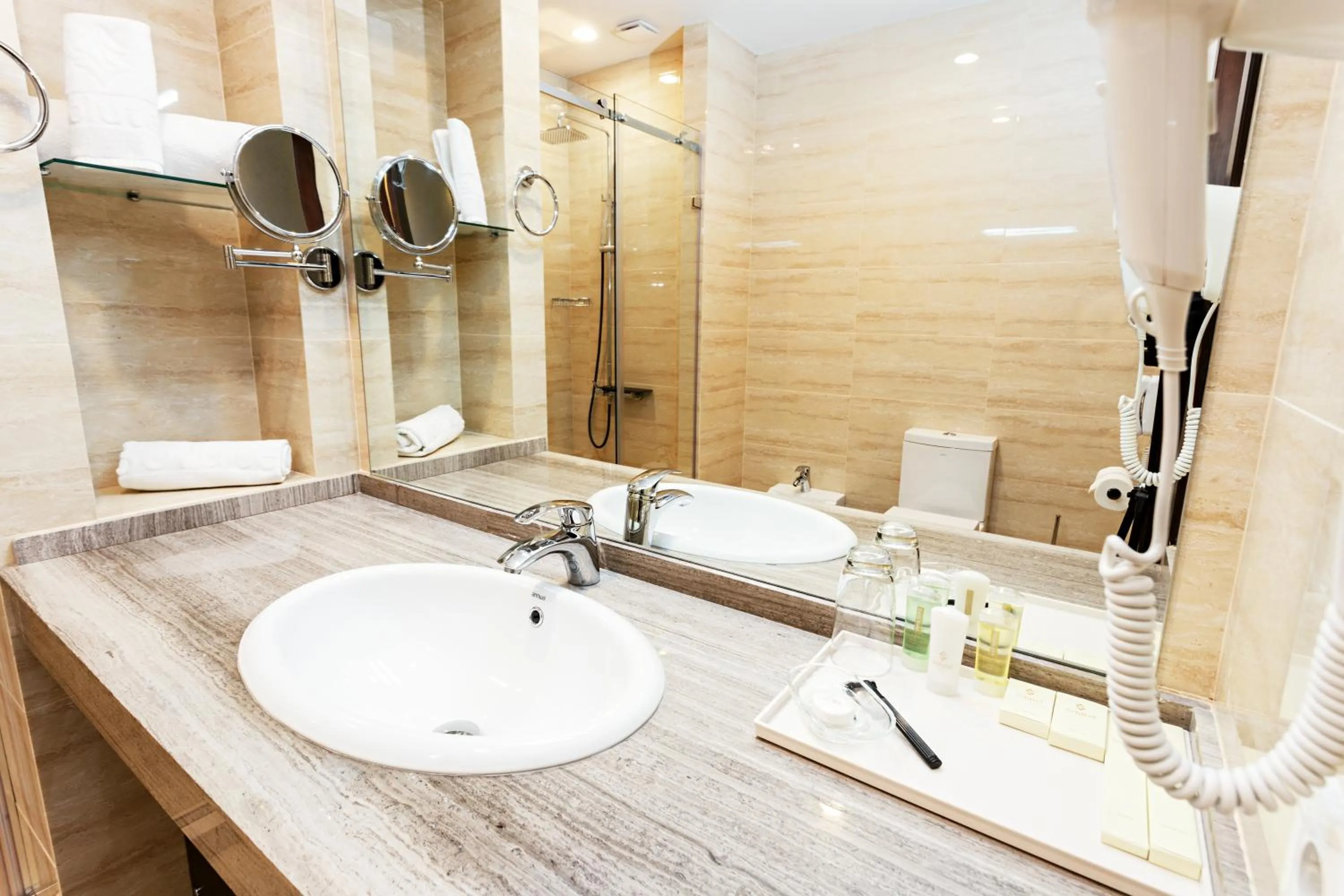 Bathroom in Solutel Hotel