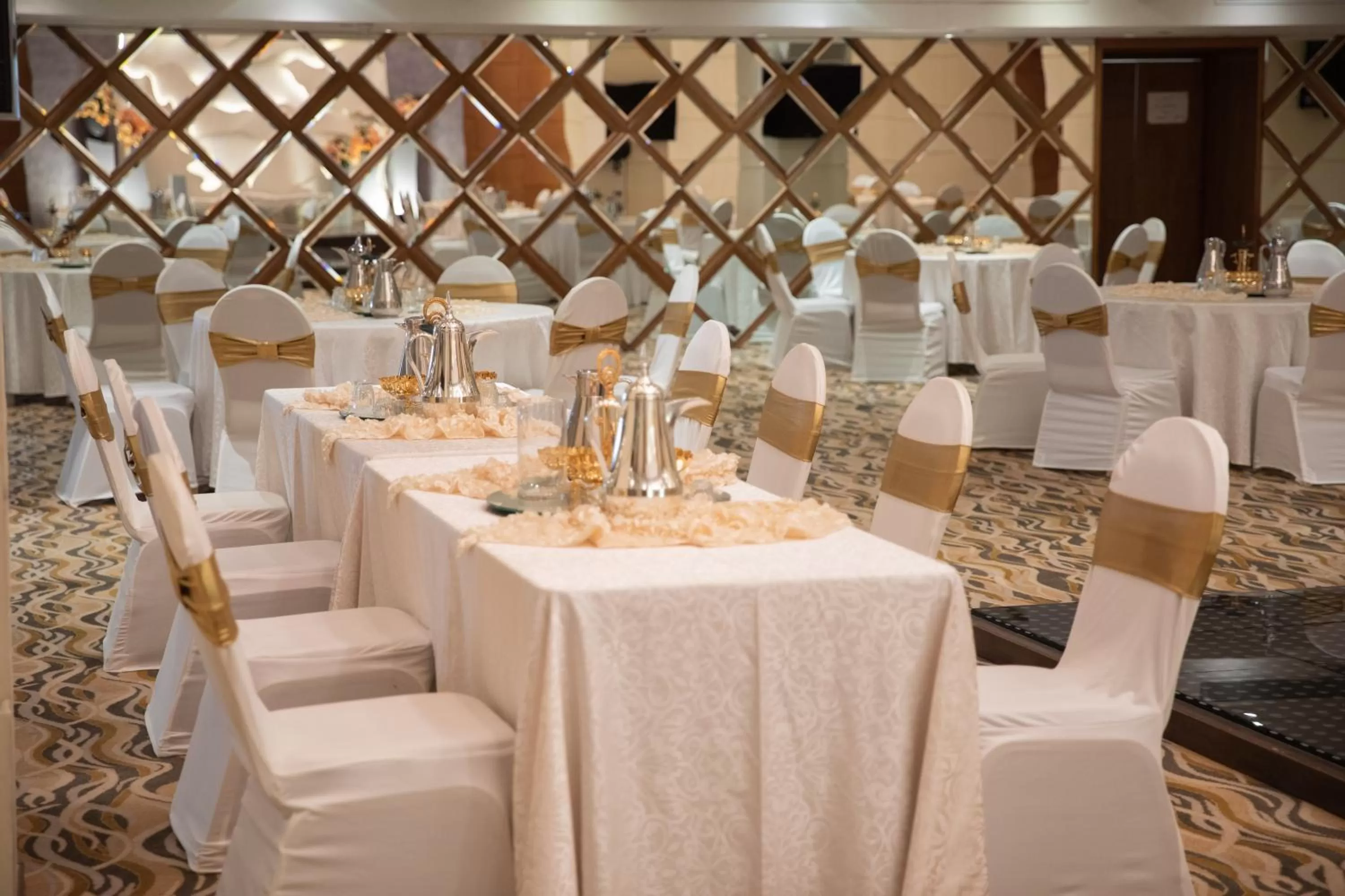 Restaurant/places to eat, Banquet Facilities in Hyatt Jeddah Continental Hotel