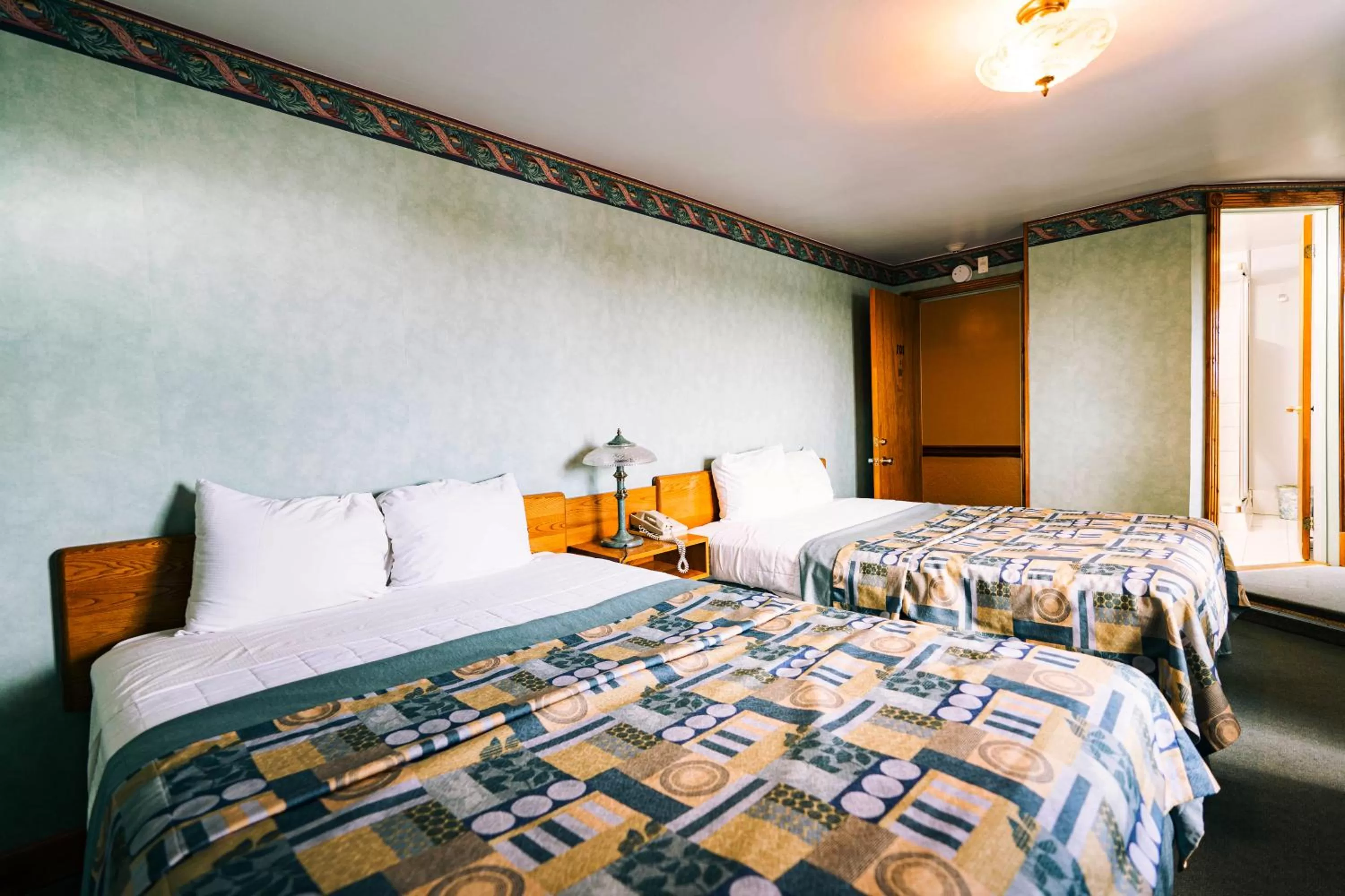 Bed in Auberge Harris