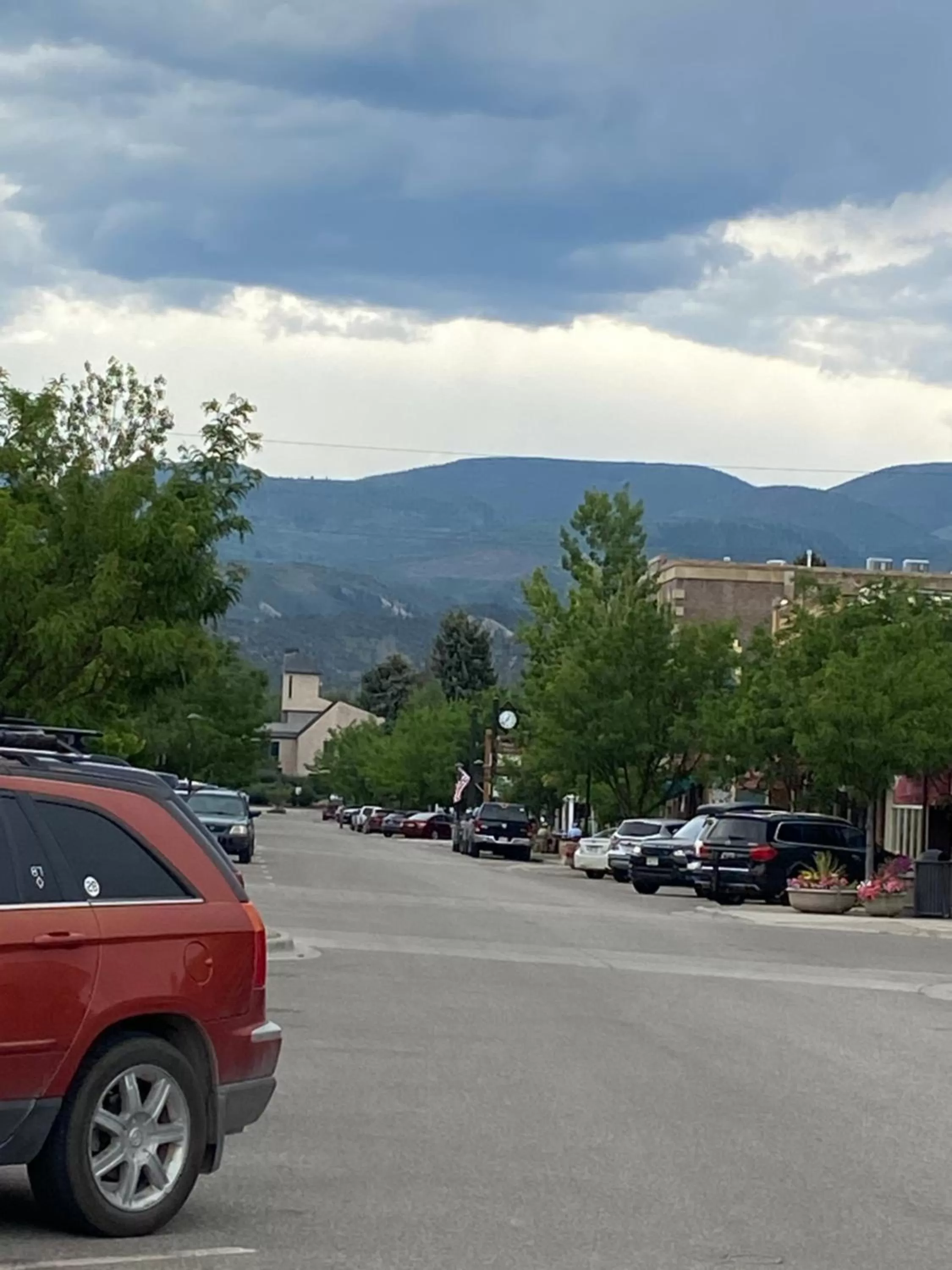 Parking in Wingate by Wyndham Eagle Vail Valley