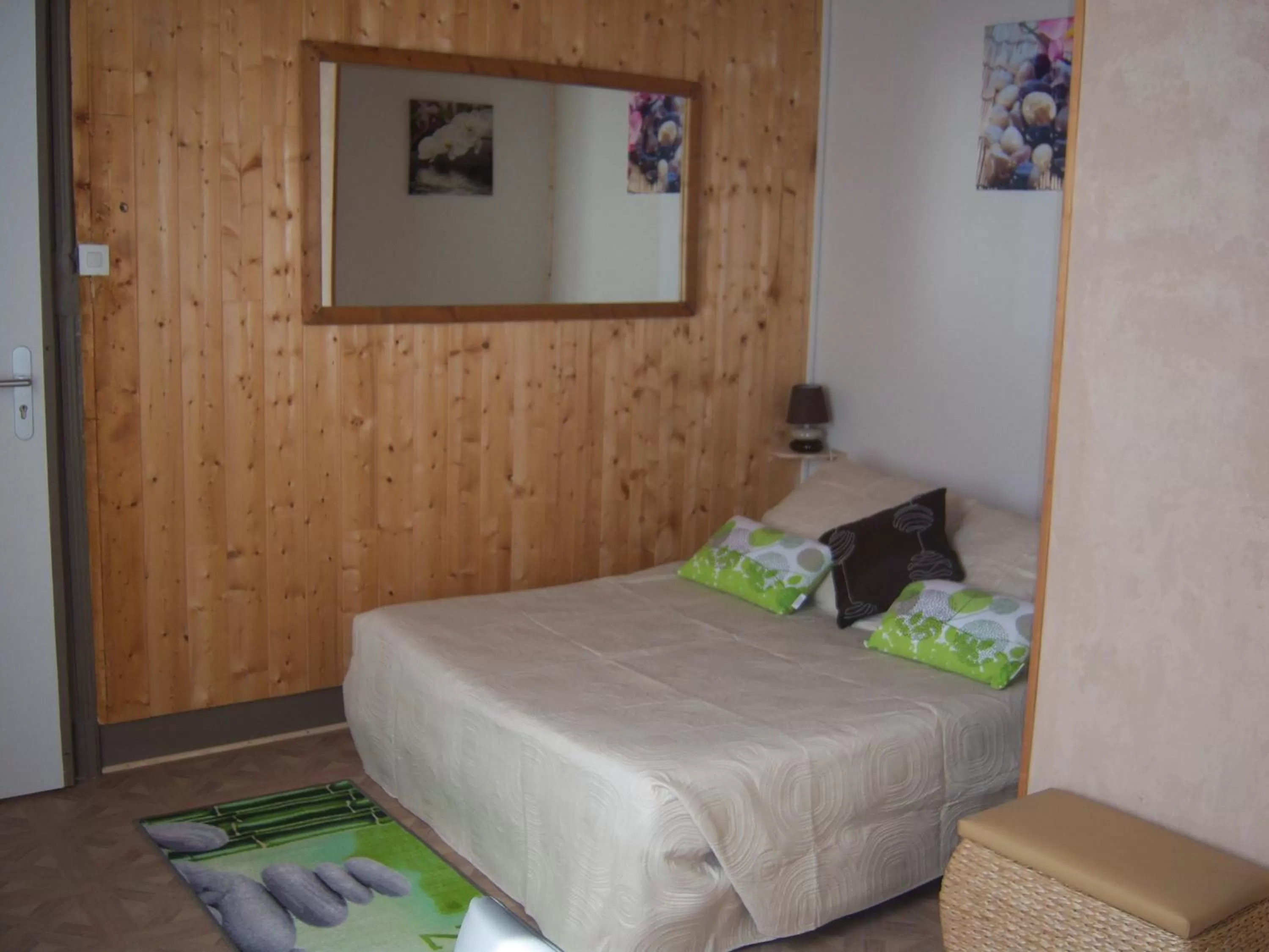 Photo of the whole room, Bed in Hotel Edelweiss