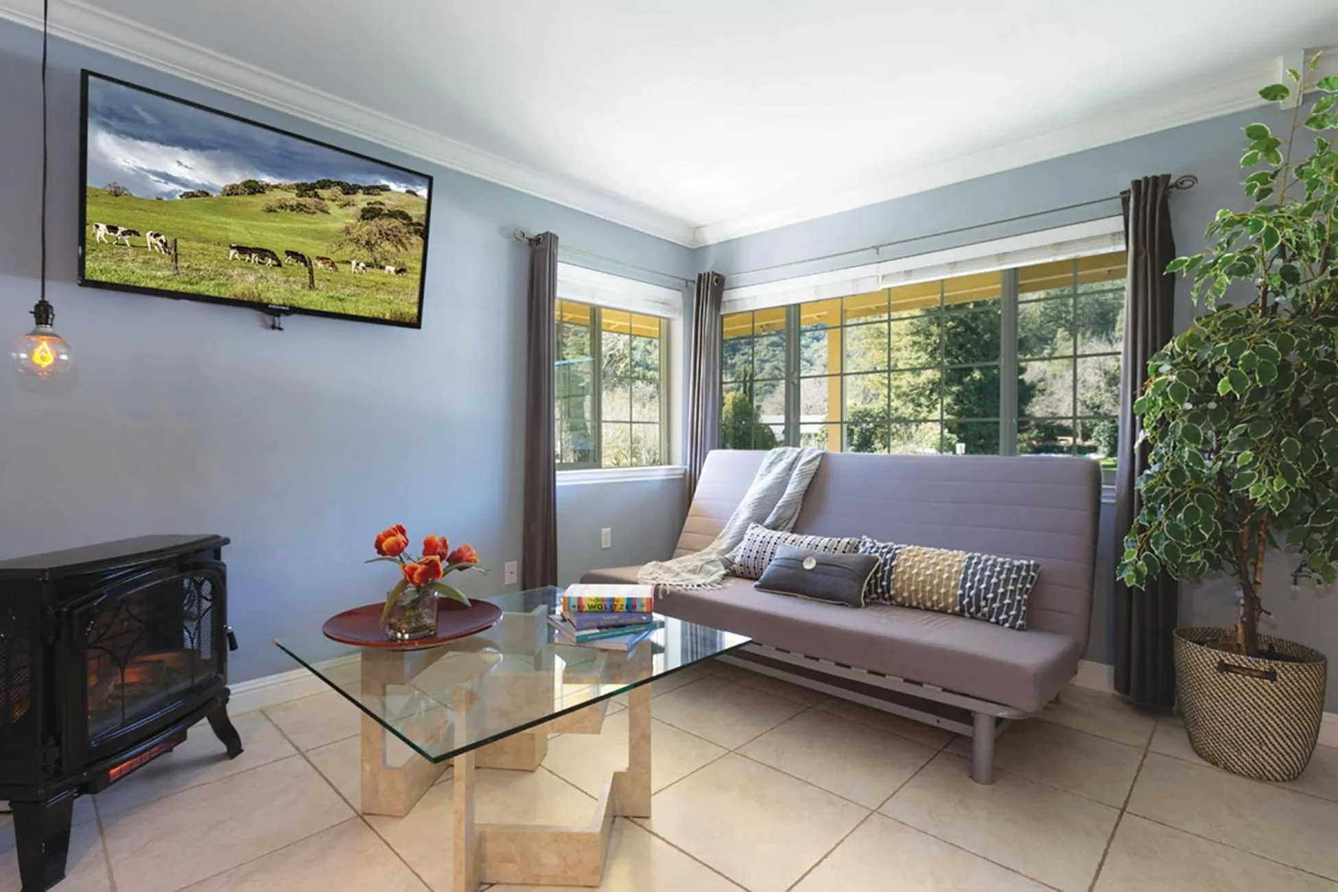 Living room in The Lodge at Blue Lakes