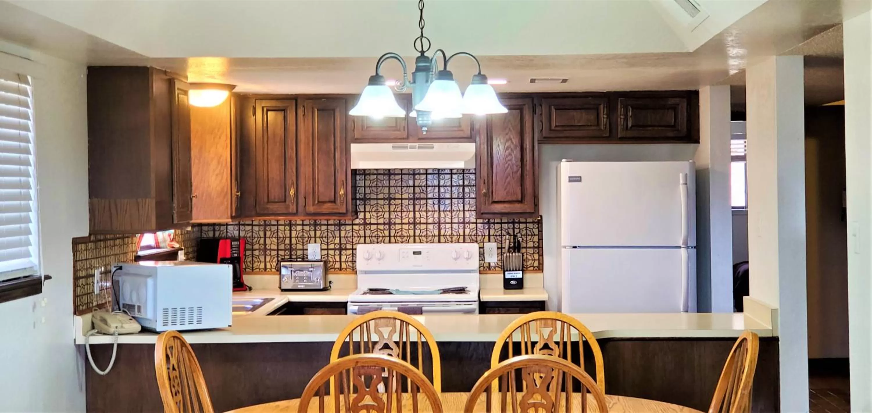 Kitchen or kitchenette in High Sierra Condominiums