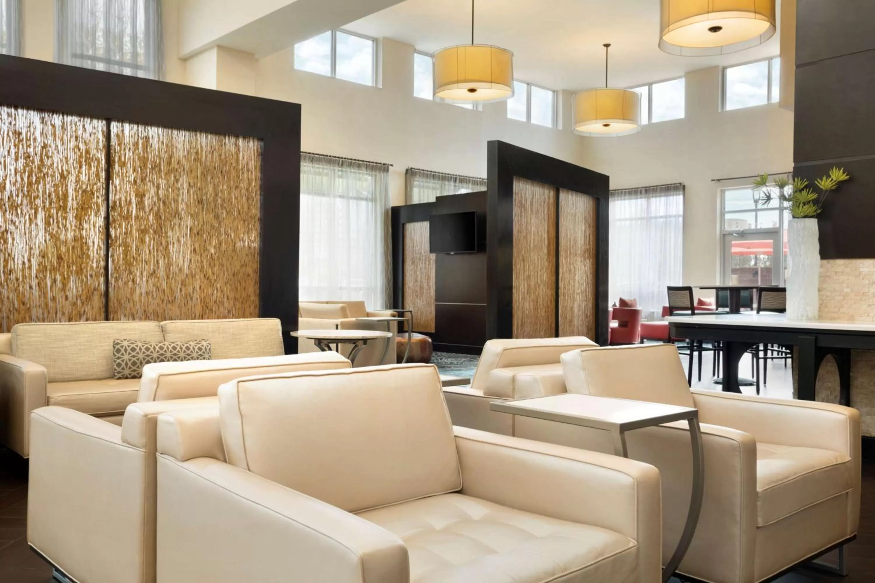 Lobby or reception in Embassy Suites by Hilton Jackson North Ridgeland