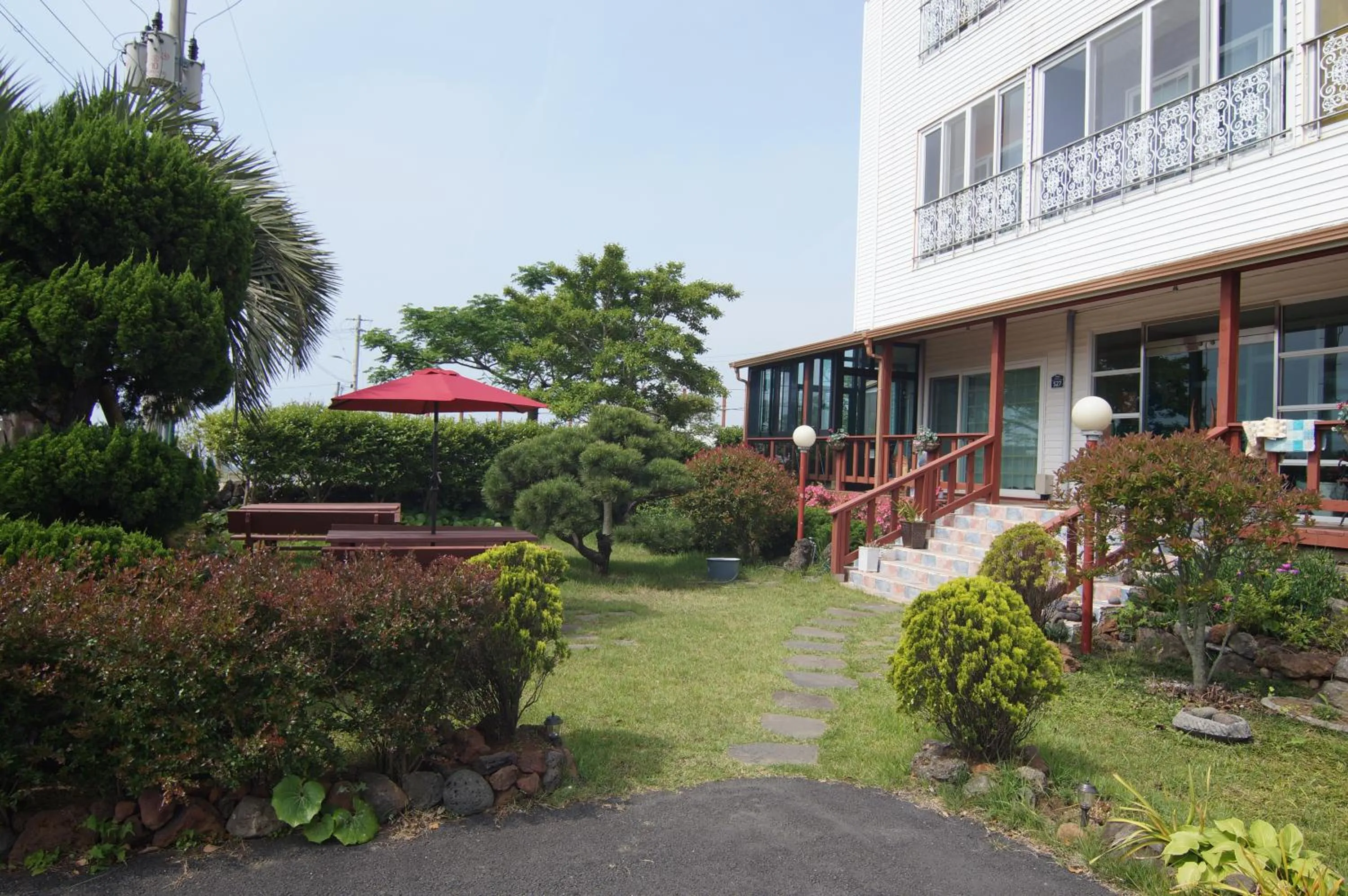 Property building in Yerae Pension