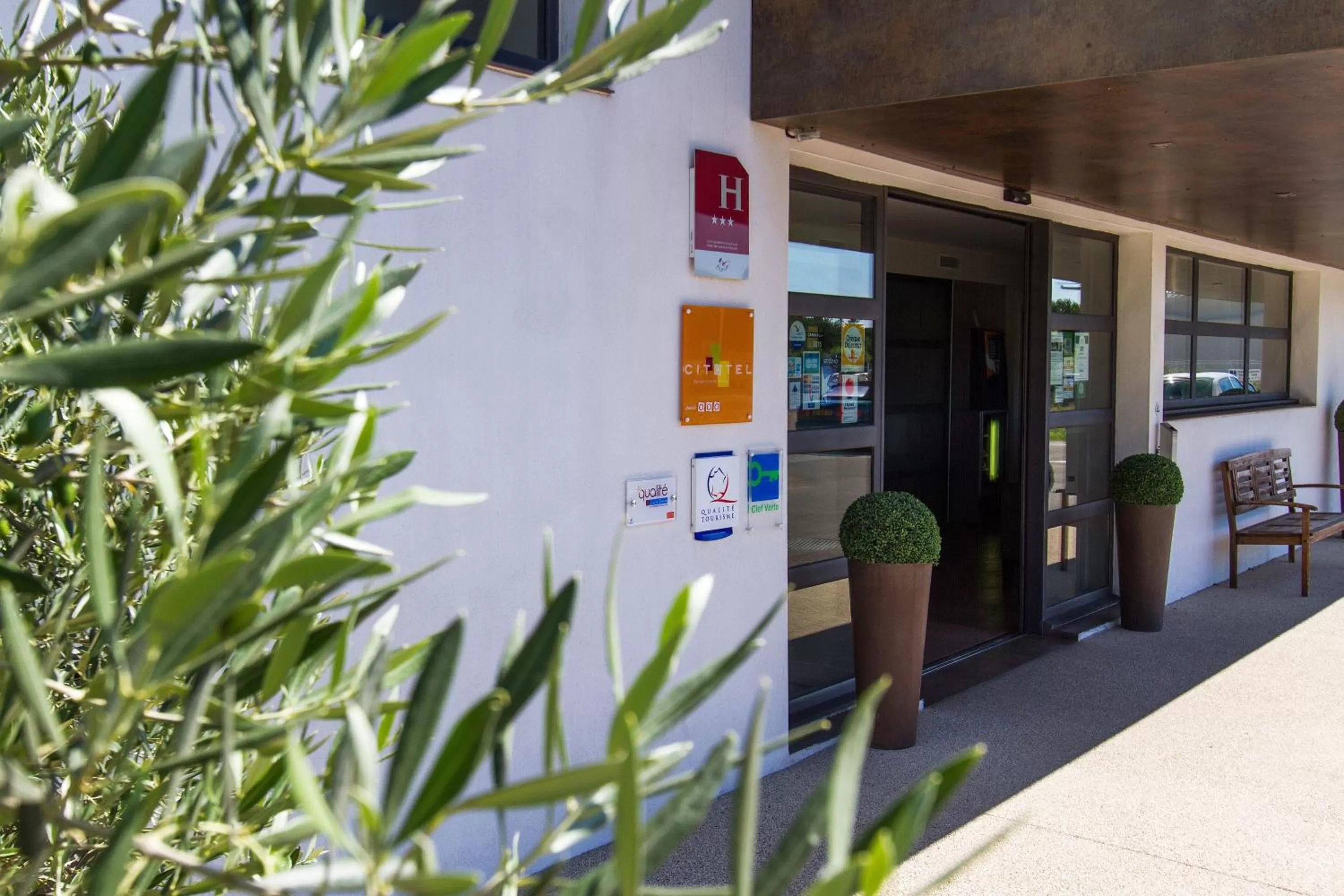 Lobby or reception in Forme-hotel & Spa Montpellier Sud-Est - Parc Expositions - Arena