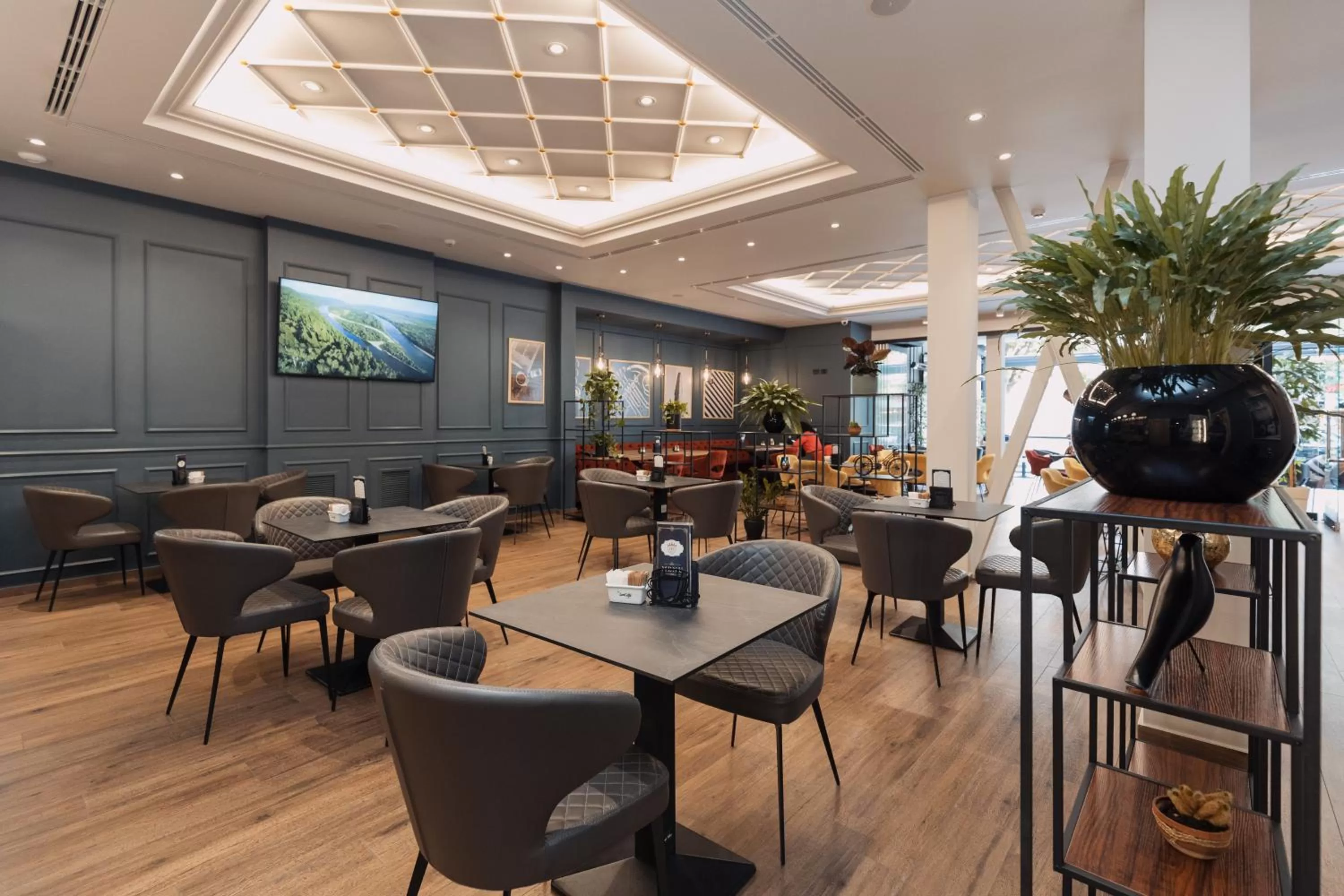 Lounge or bar, Restaurant/Places to Eat in Hotel Boutique Vila 135