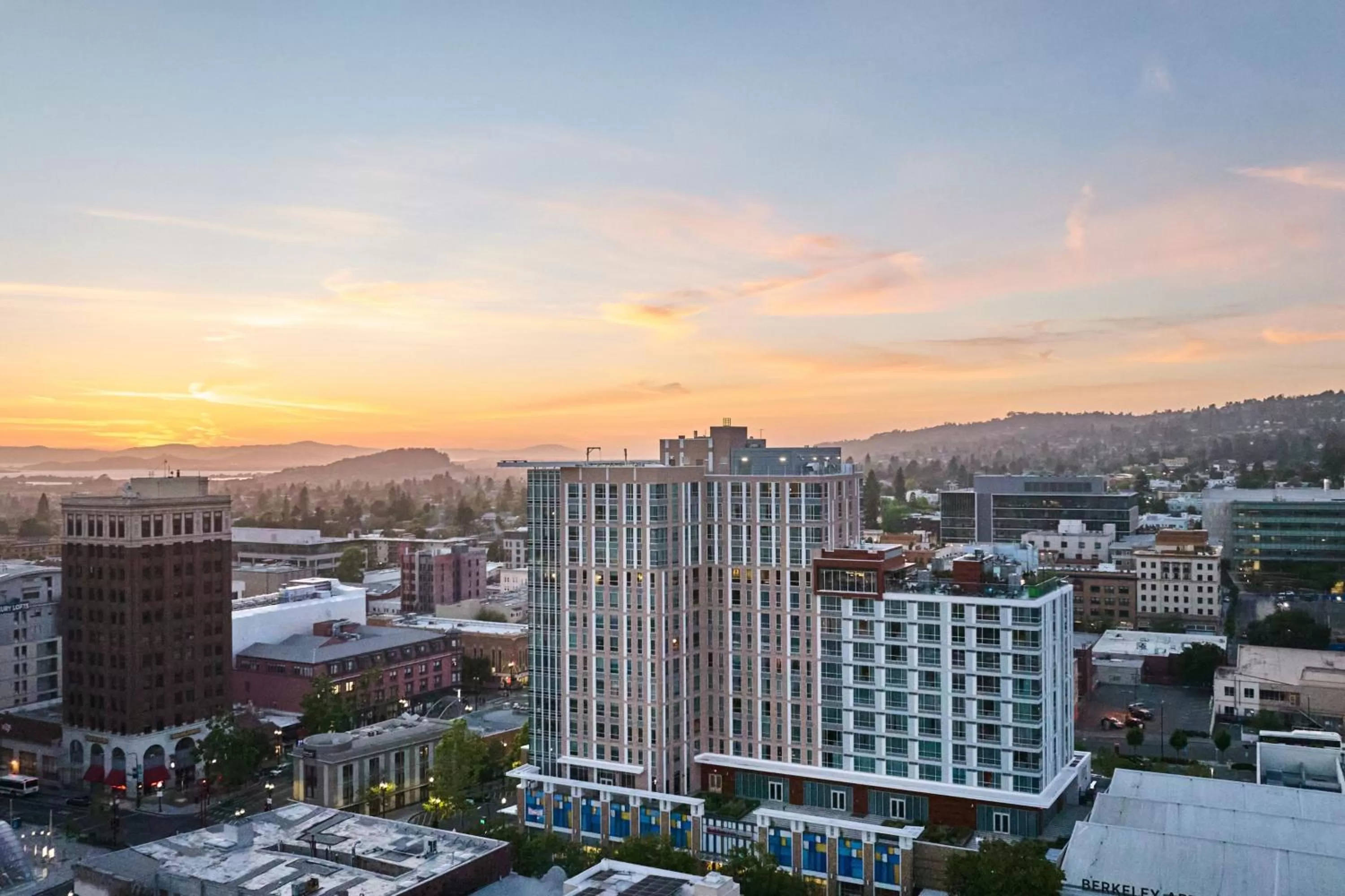 Property building in Residence Inn By Marriott Berkeley