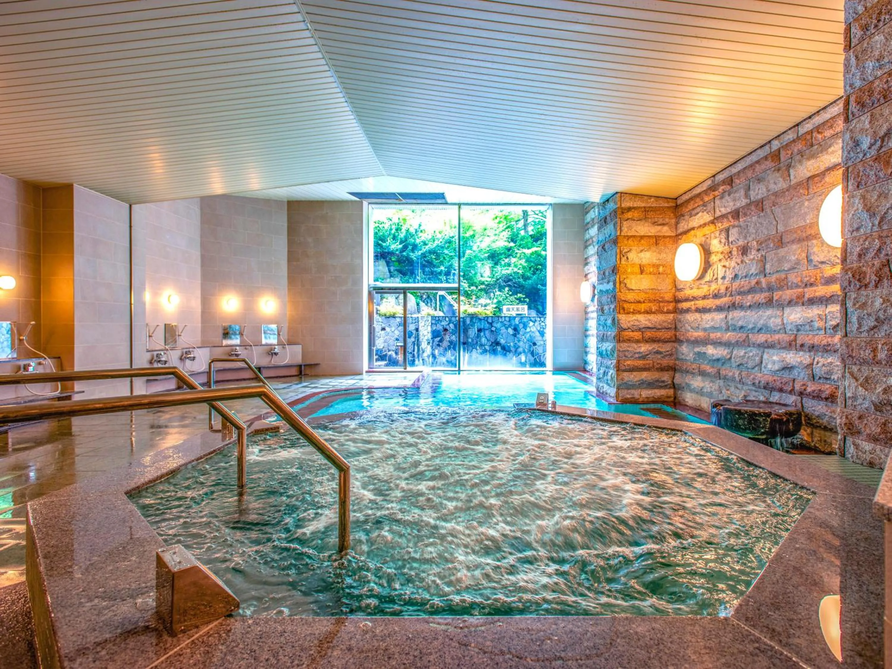 Hot Spring Bath in Yuzawa Toei Hotel