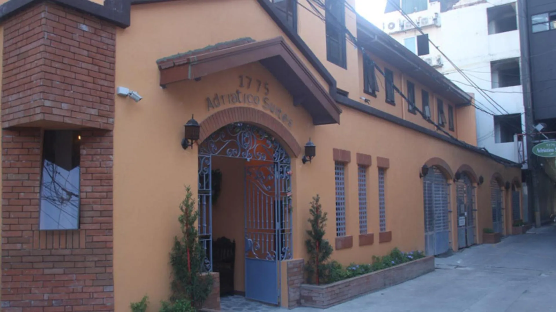 Property building in 1775 Adriatico Suites