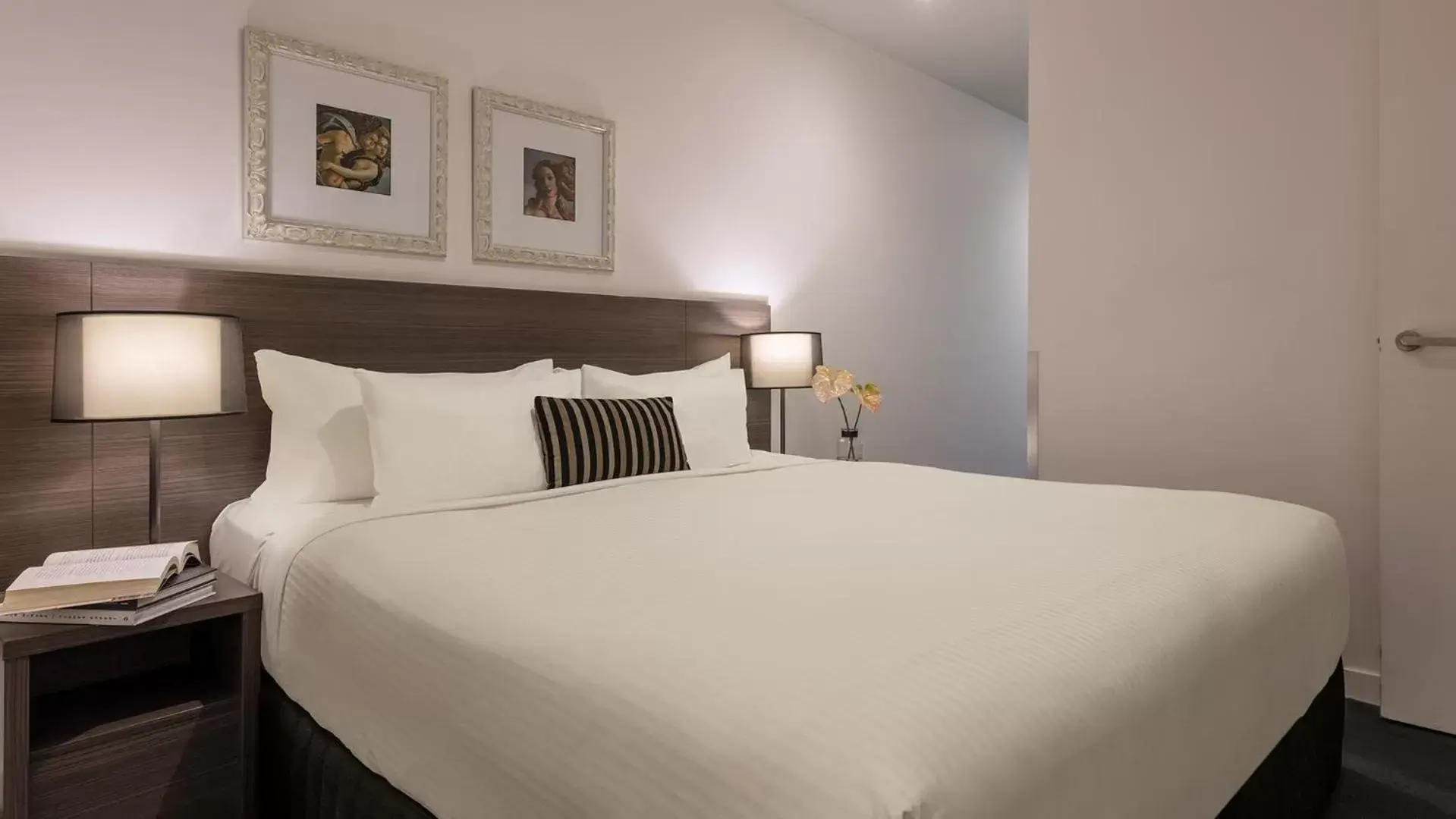 One-Bedroom Apartment - No Housekeeping in WRAP on Southbank One-Bedroom Apartment - No Housekeeping in WRAP on Southbank