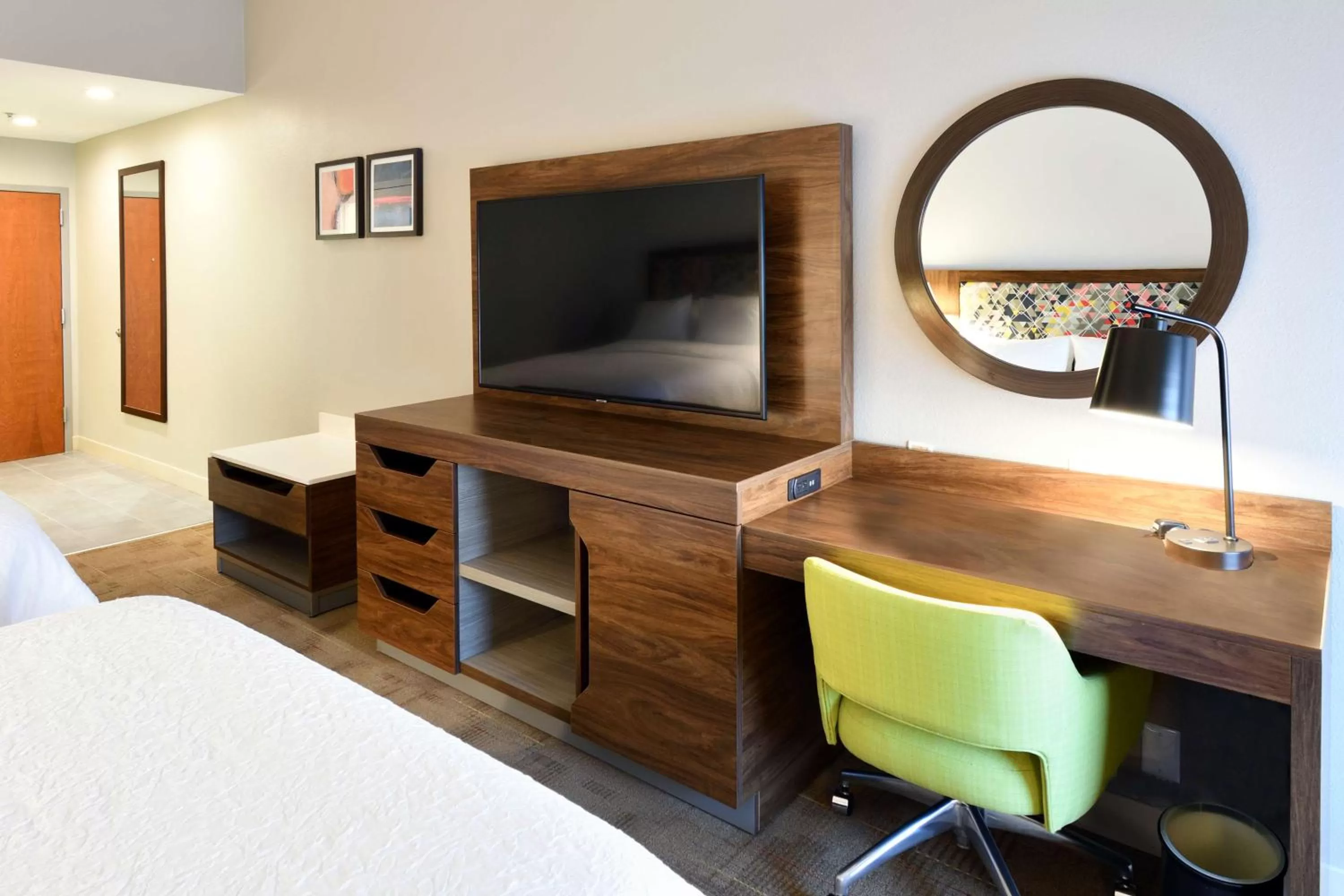 Bedroom, Bed in Hampton Inn Santee-I-95