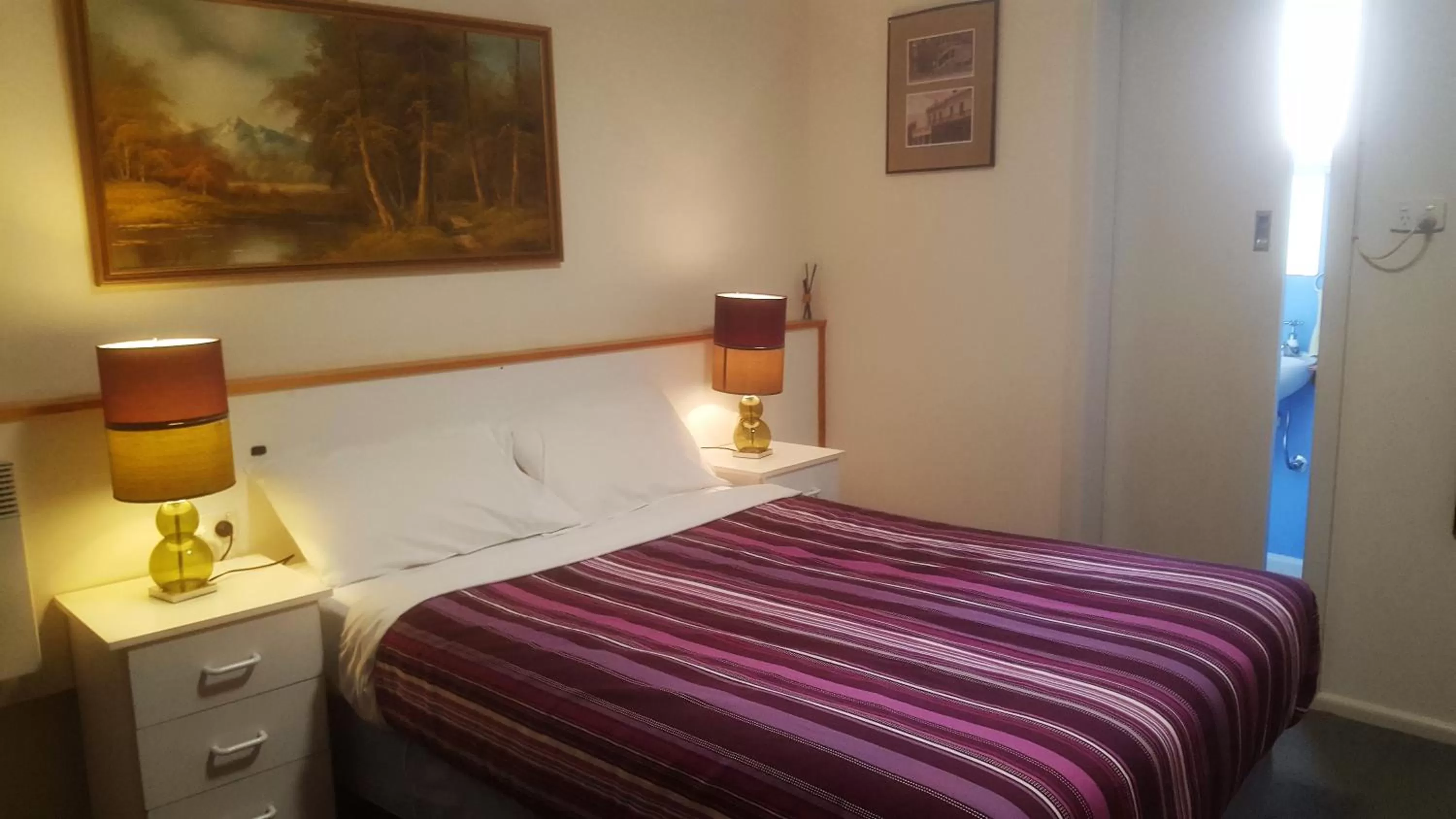 Bedroom in Clunes Motel