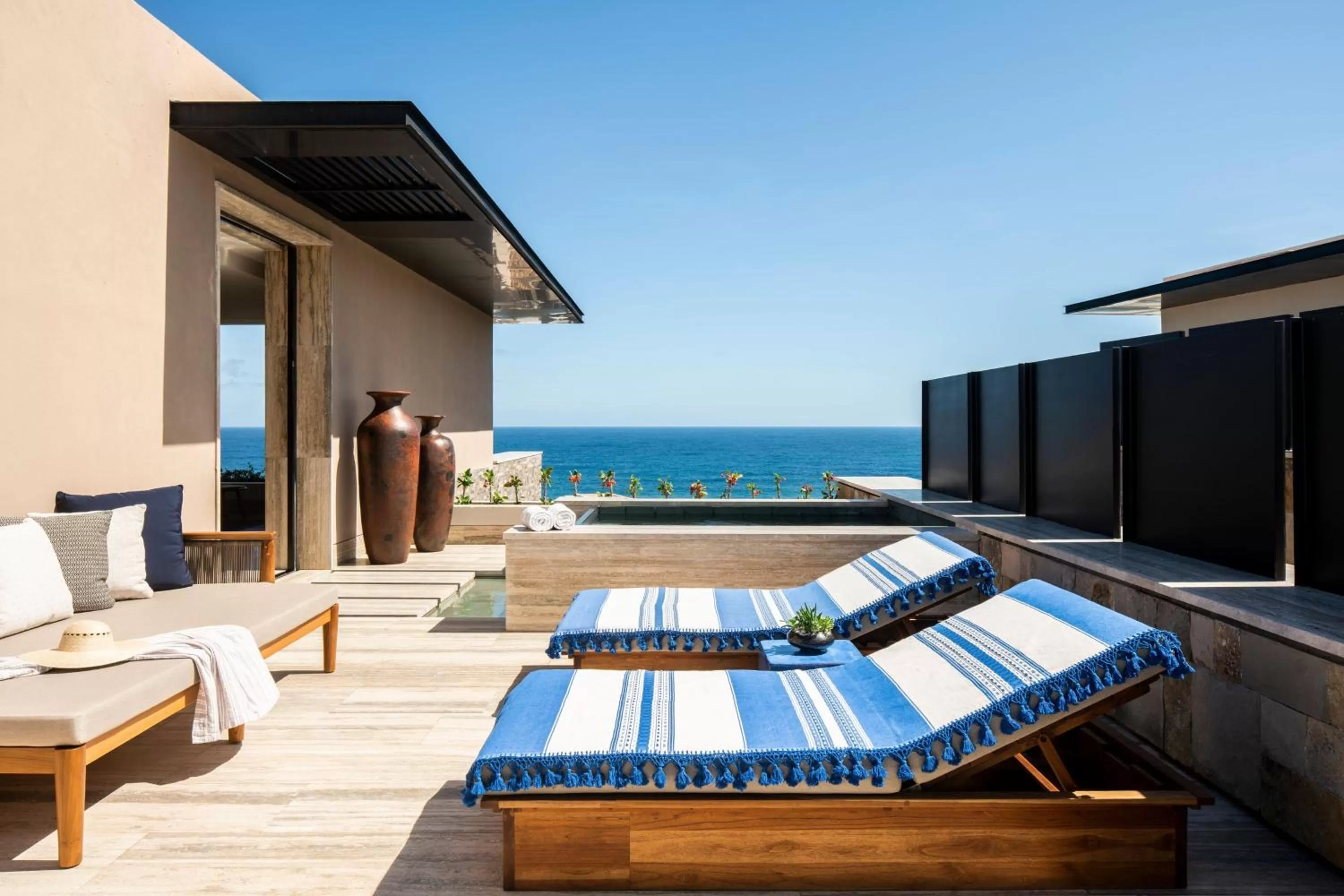 Cortes Ocean View, 1 Bedroom Suite, 1 King, Sofa bed, Upper floor, Plunge pool, Terrace in Zadún, a Ritz-Carlton Reserve