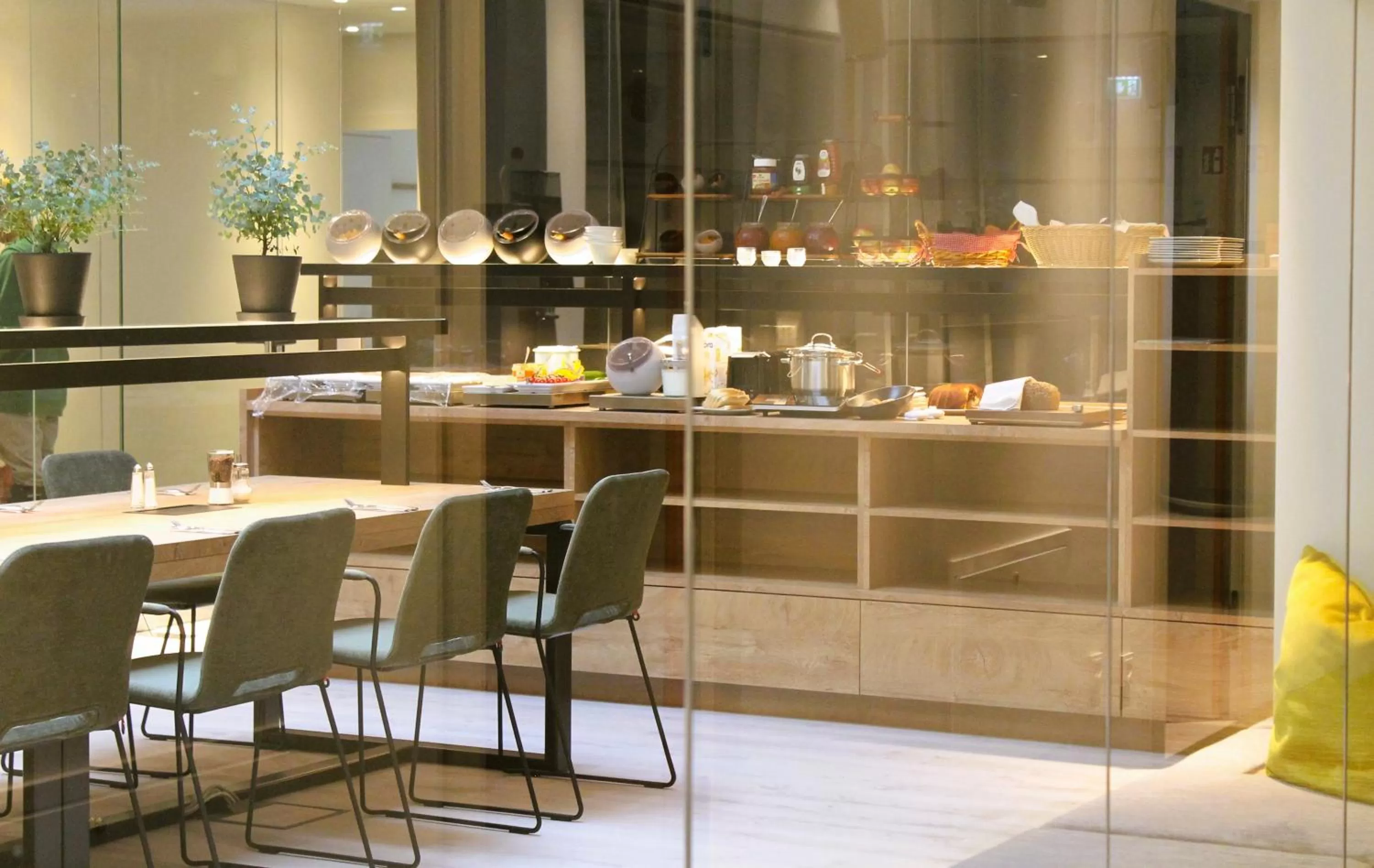 Breakfast, Restaurant/Places to Eat in BEE GREEN Linz Self-Check-in-Hotel