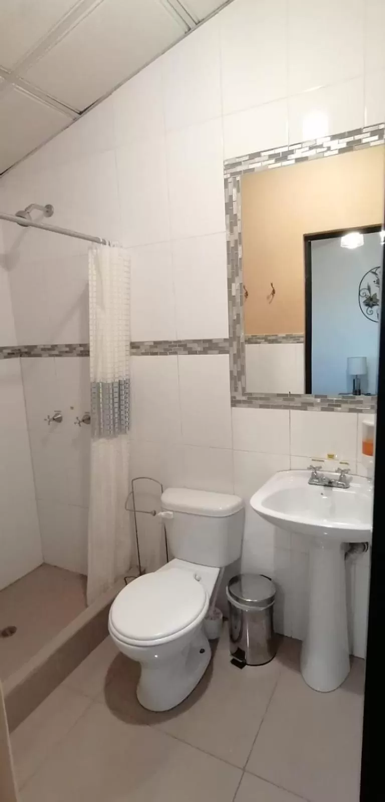 Shower, Bathroom in Casatodosantos