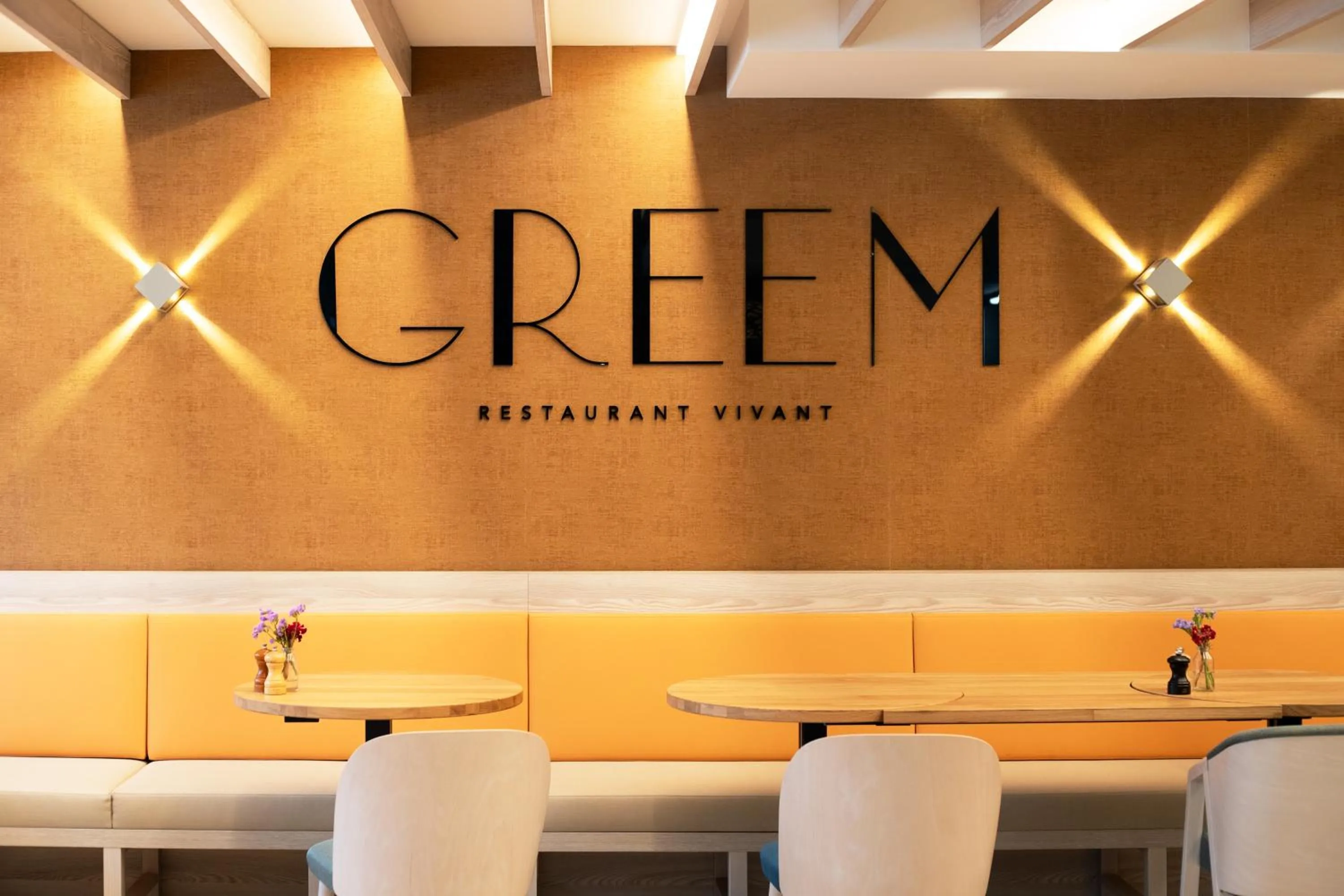 Restaurant/places to eat in Novotel Montpellier