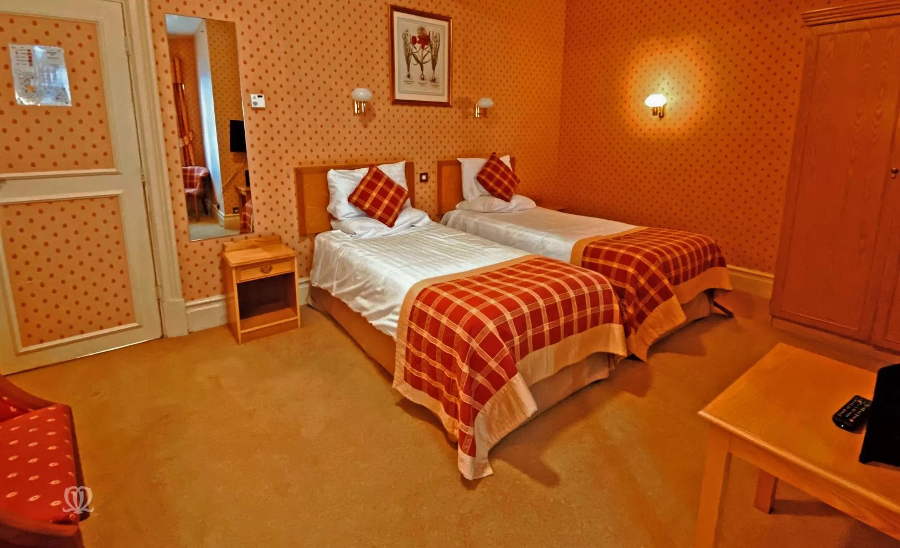 Bedroom, Bed in Metropole Hotel and Spa