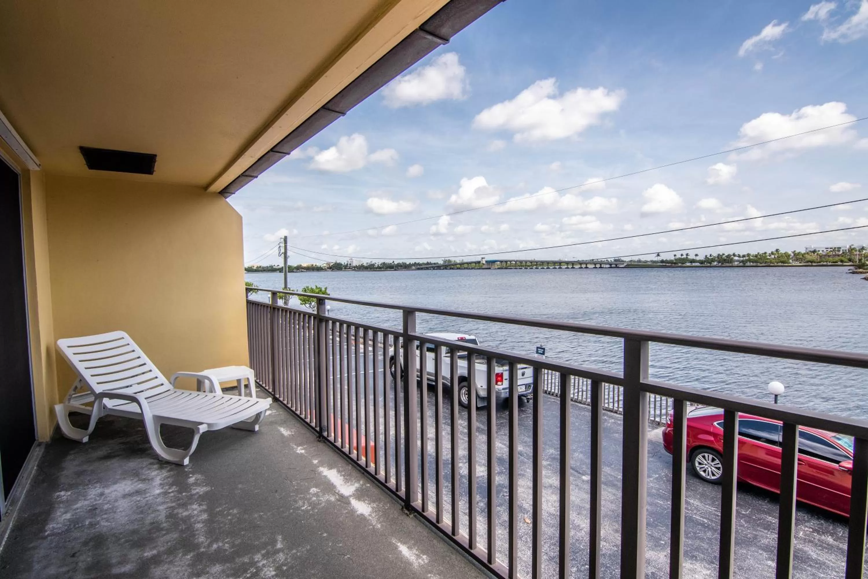 Palm Beach Waterfront Condos - Full Kitchens!