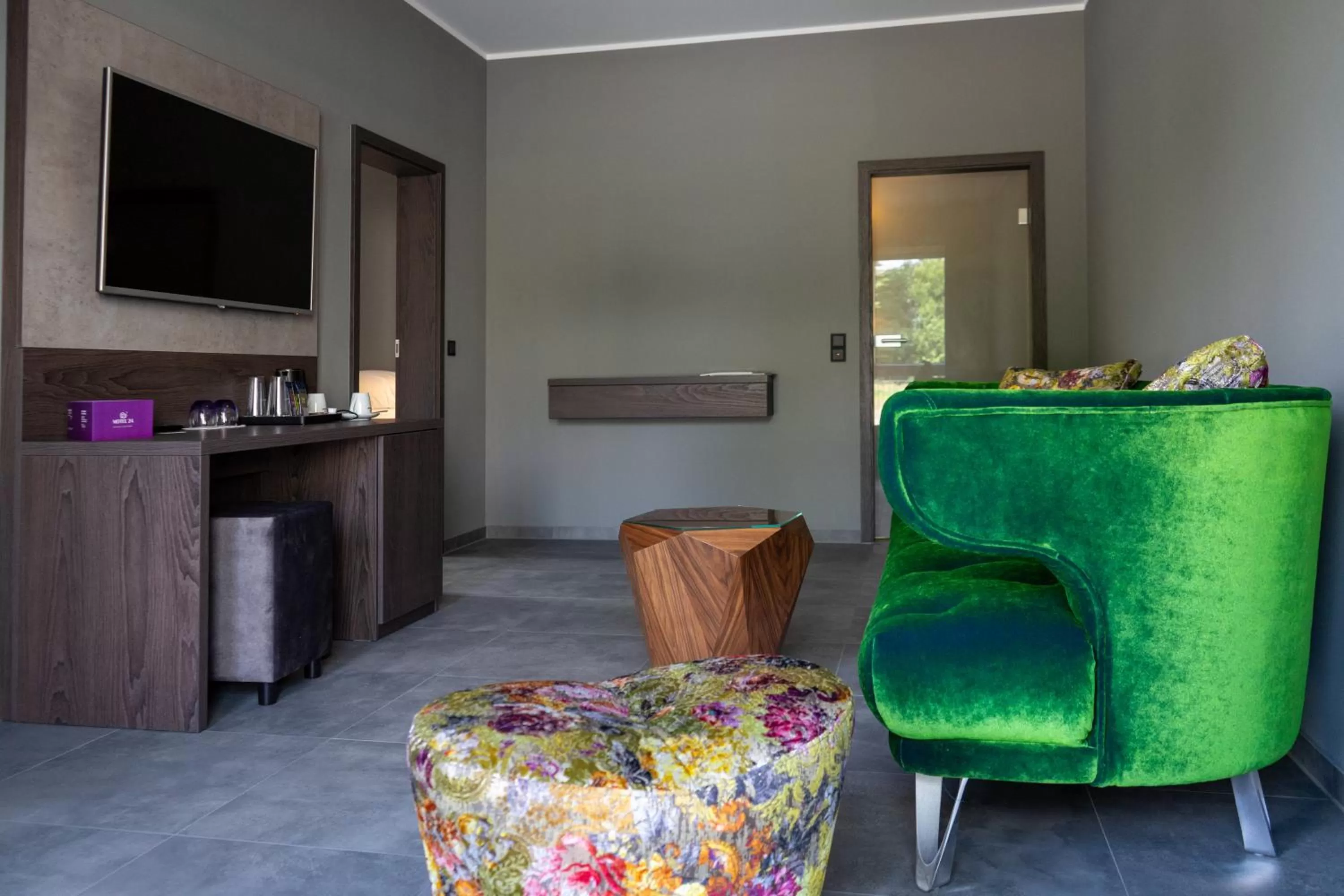 Seating Area in Motel24