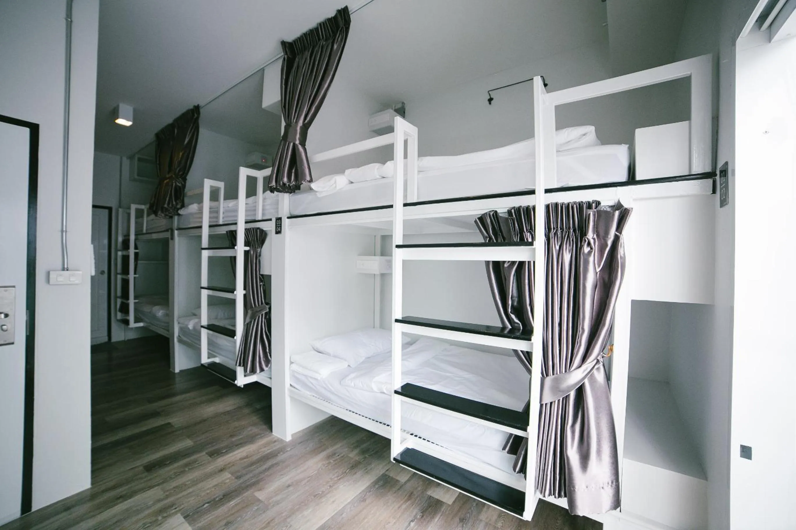 bunk bed, Bed in Diff Hostel