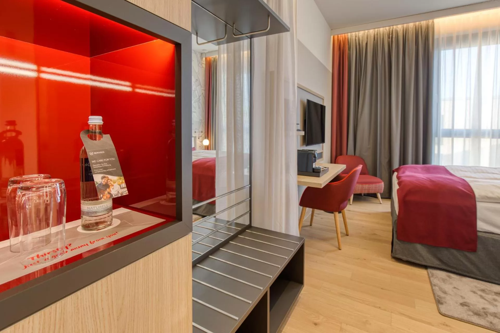 Photo of the whole room, Bed in IntercityHotel Berlin Airport BER Terminal 1 & 2