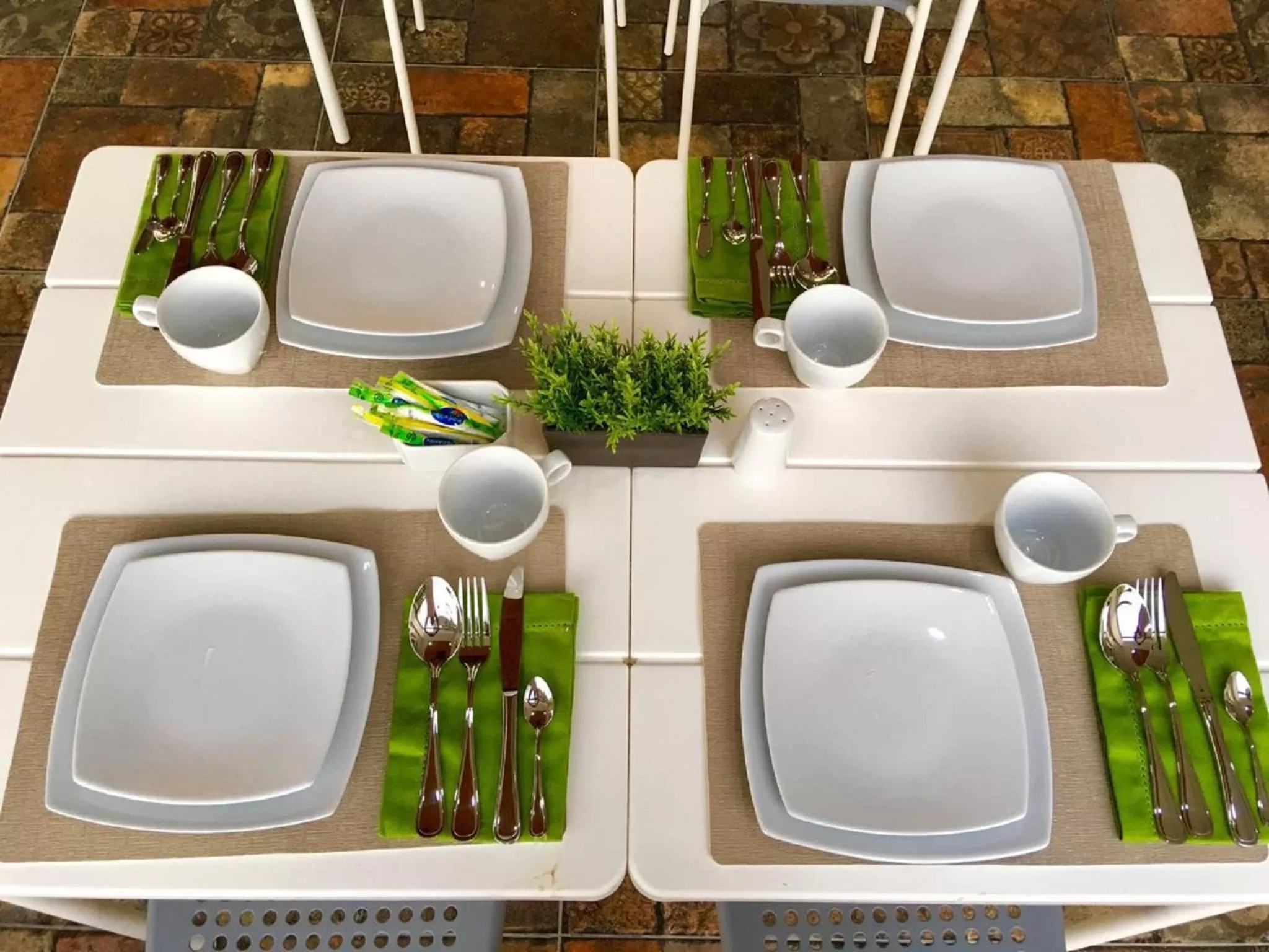 Restaurant/places to eat in Terrazas Tayrona Travelers Apartamentos y Suites