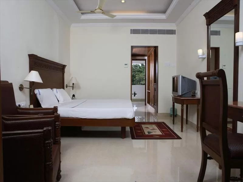 Photo of the whole room, Bed in Saaral Resort By Crossway