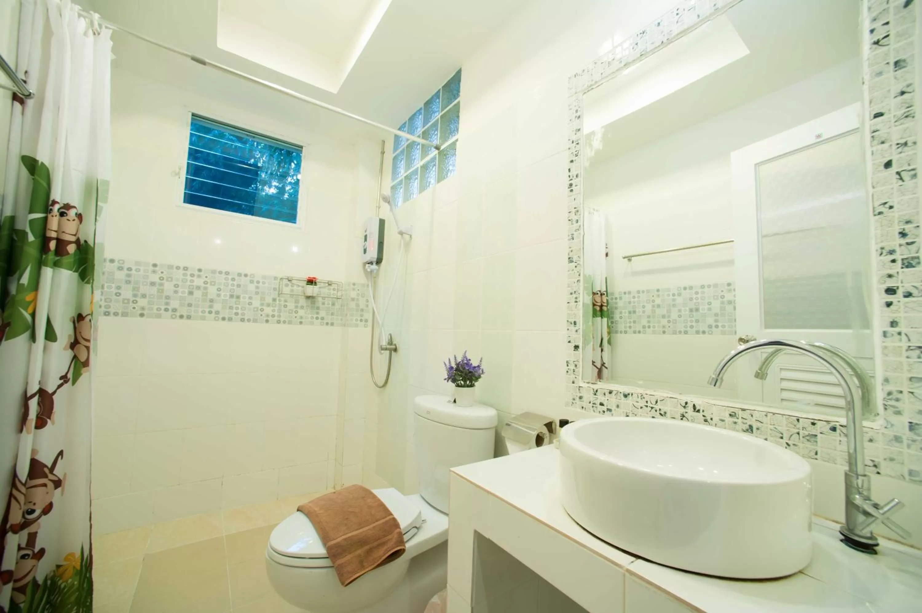 Bathroom in Baan Chokdee Pai Resort