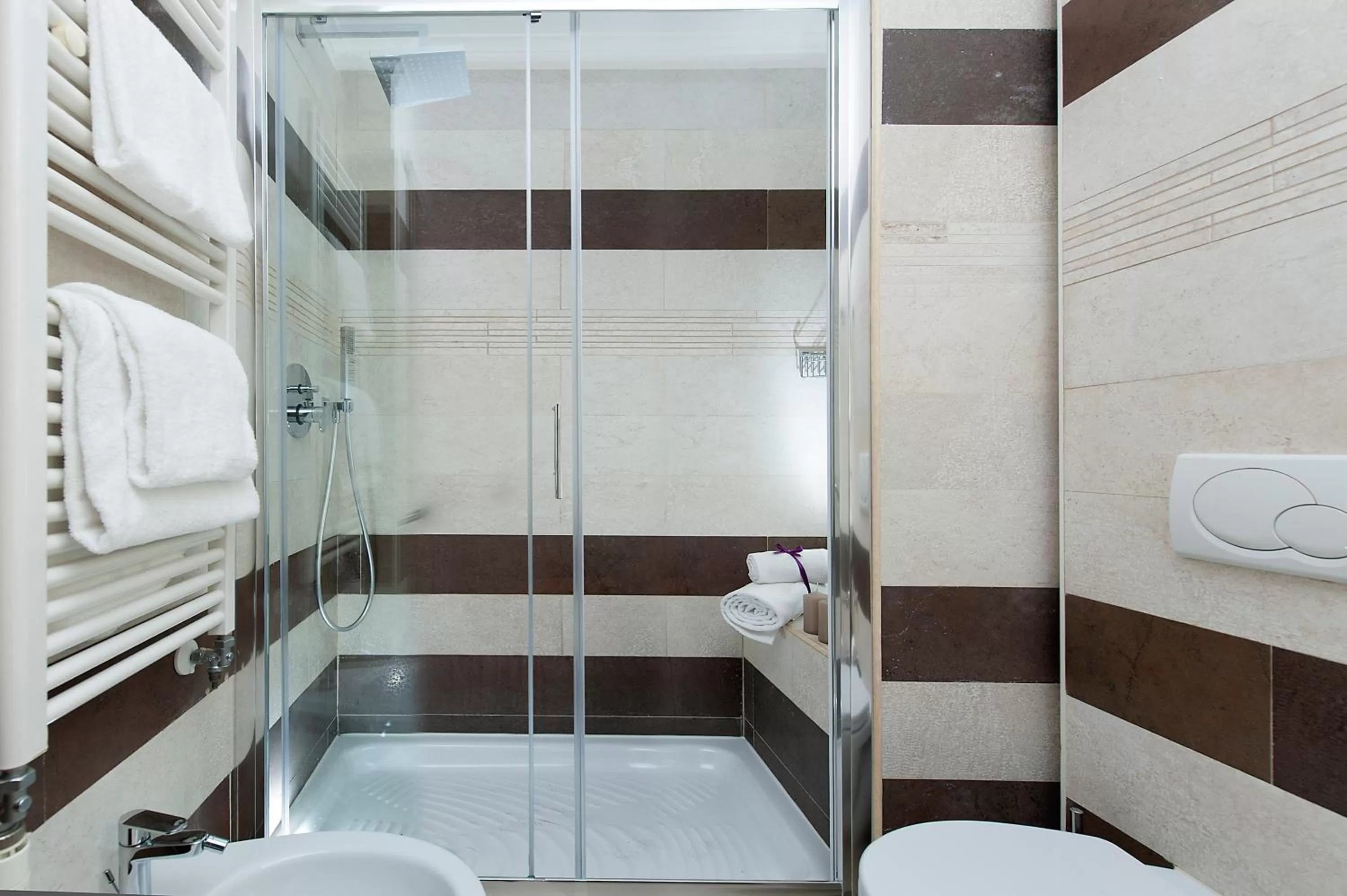 Bathroom in Yes Hotel Boutique Rome