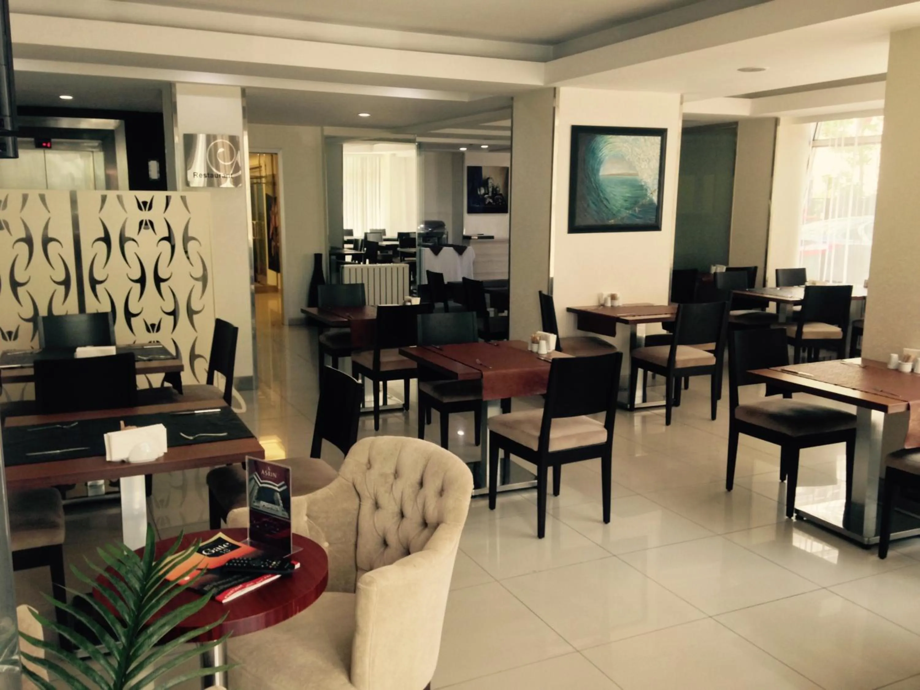 Restaurant/places to eat in Asrin Business Hotel Kızılay