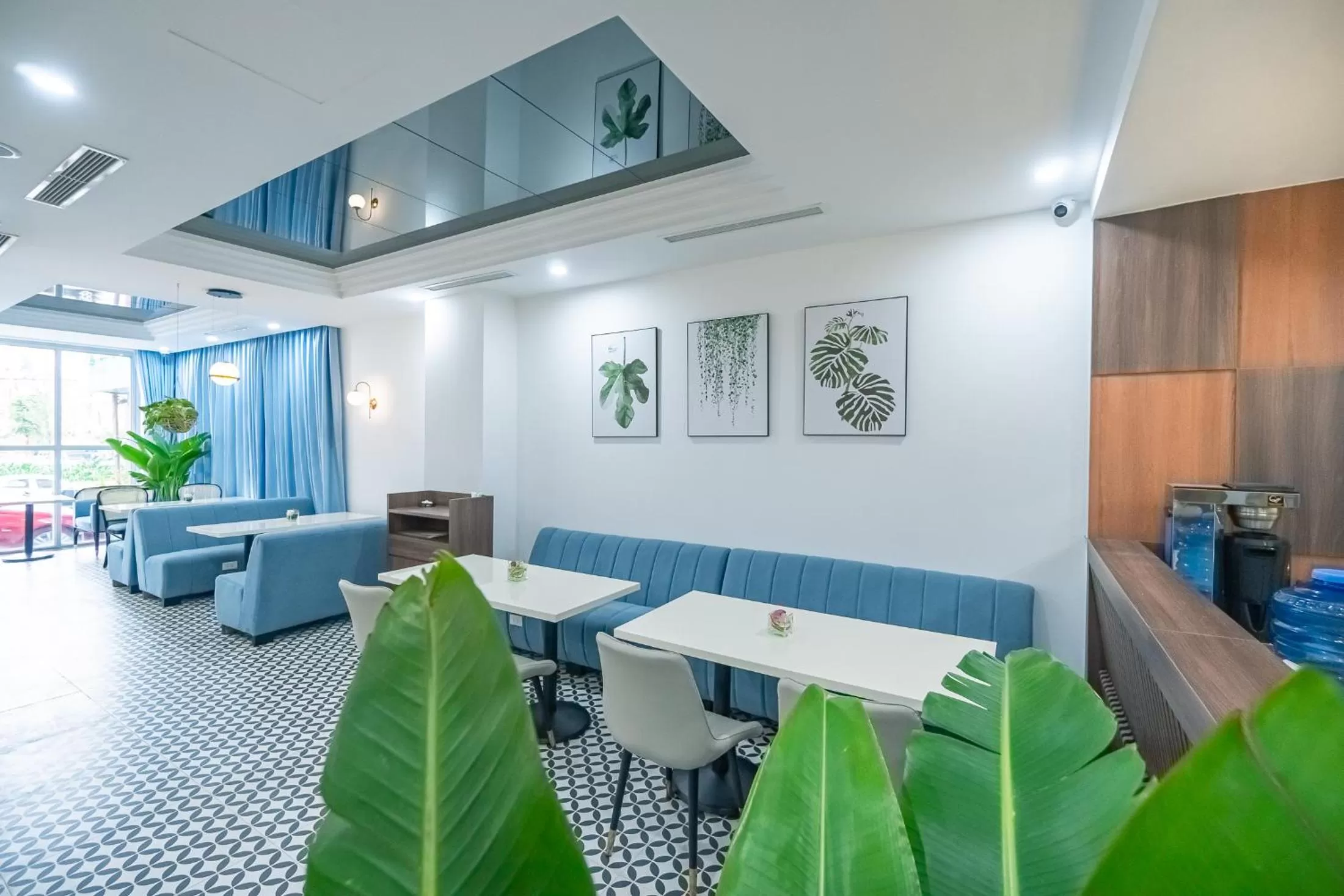 Restaurant/places to eat in Bao Son International Hotel