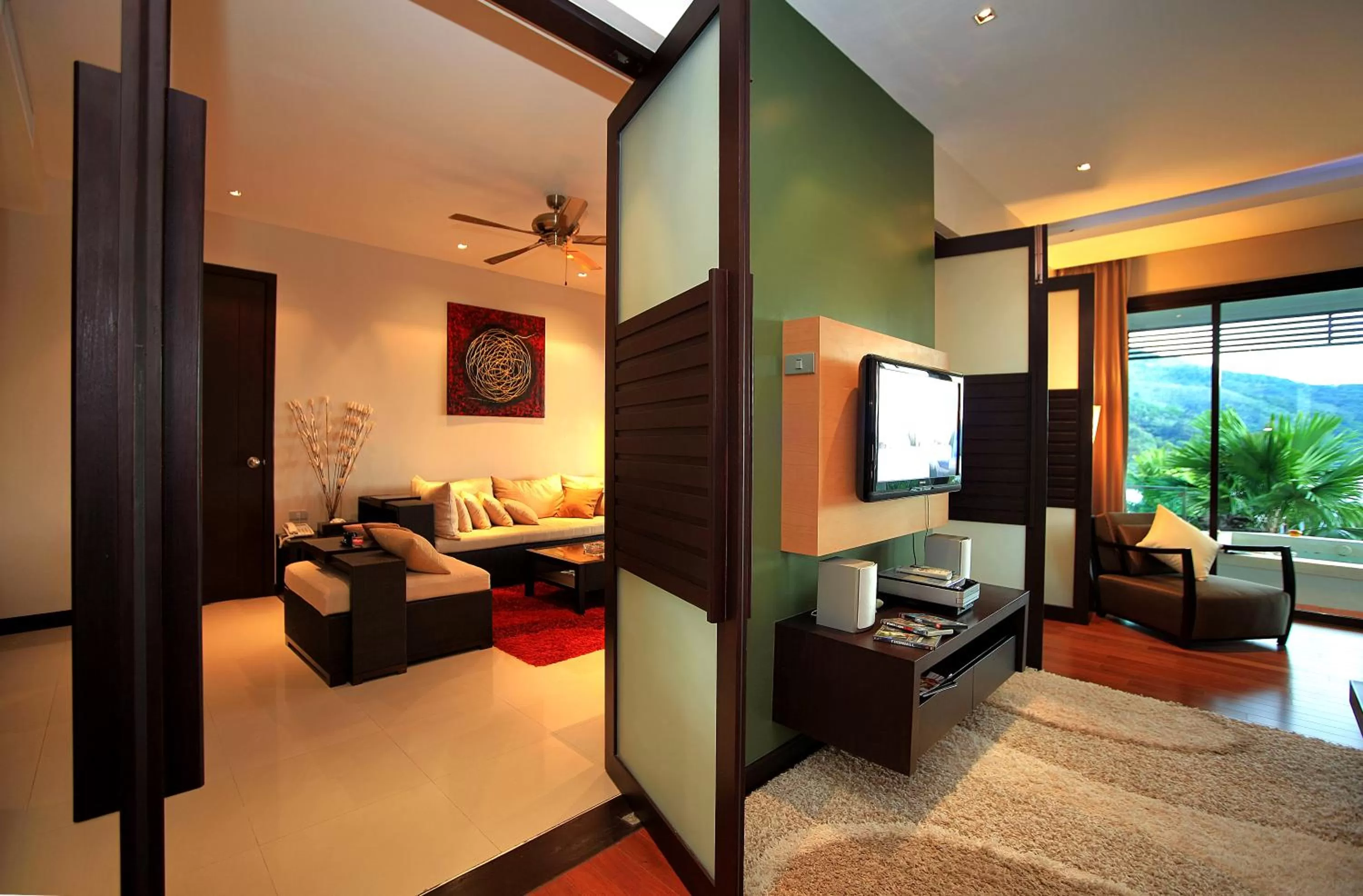 TV and multimedia in Wyndham Sea Pearl Resort, Phuket