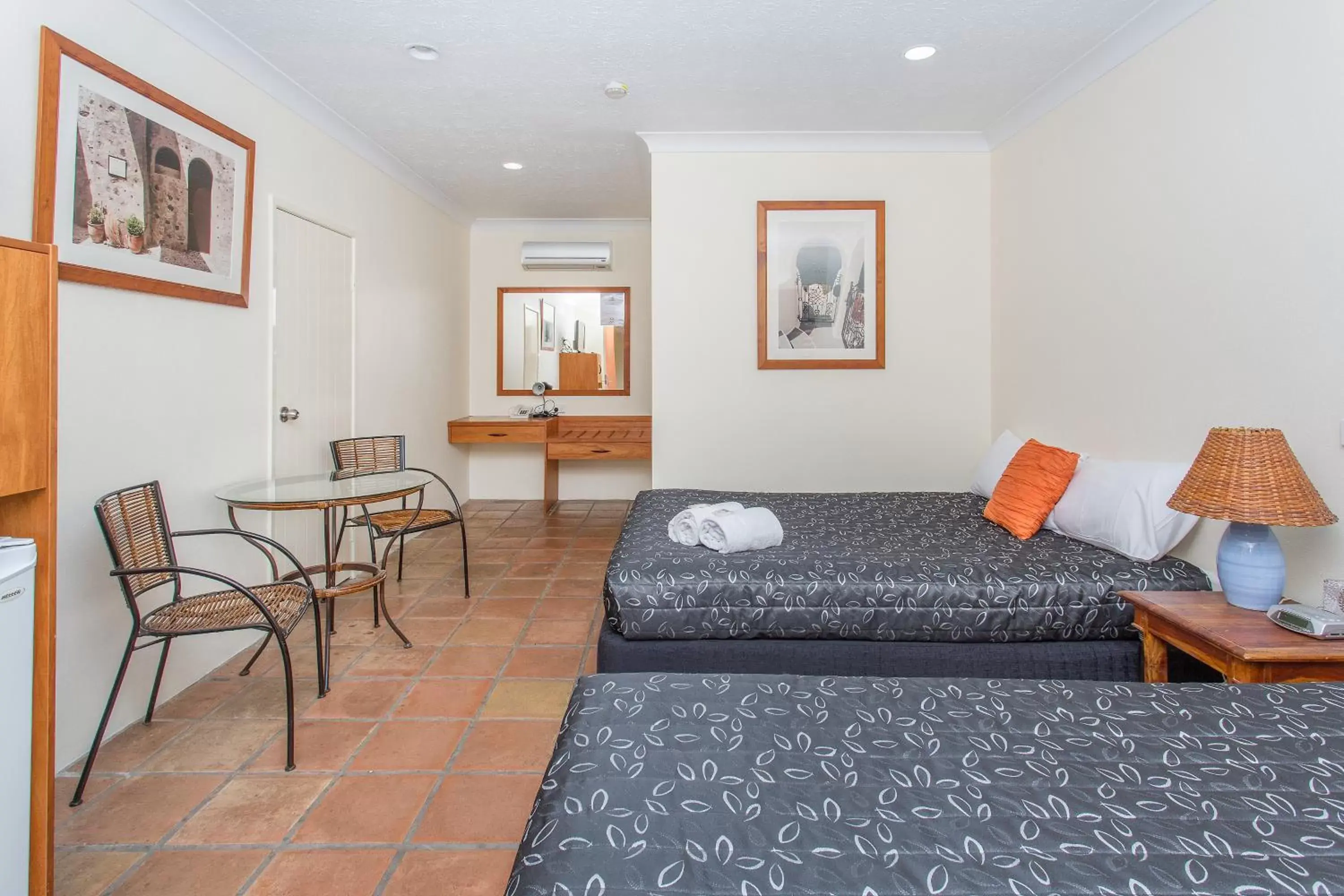 Standard Twin Room in Mackay Rose Motel Standard Twin Room in Mackay Rose Motel