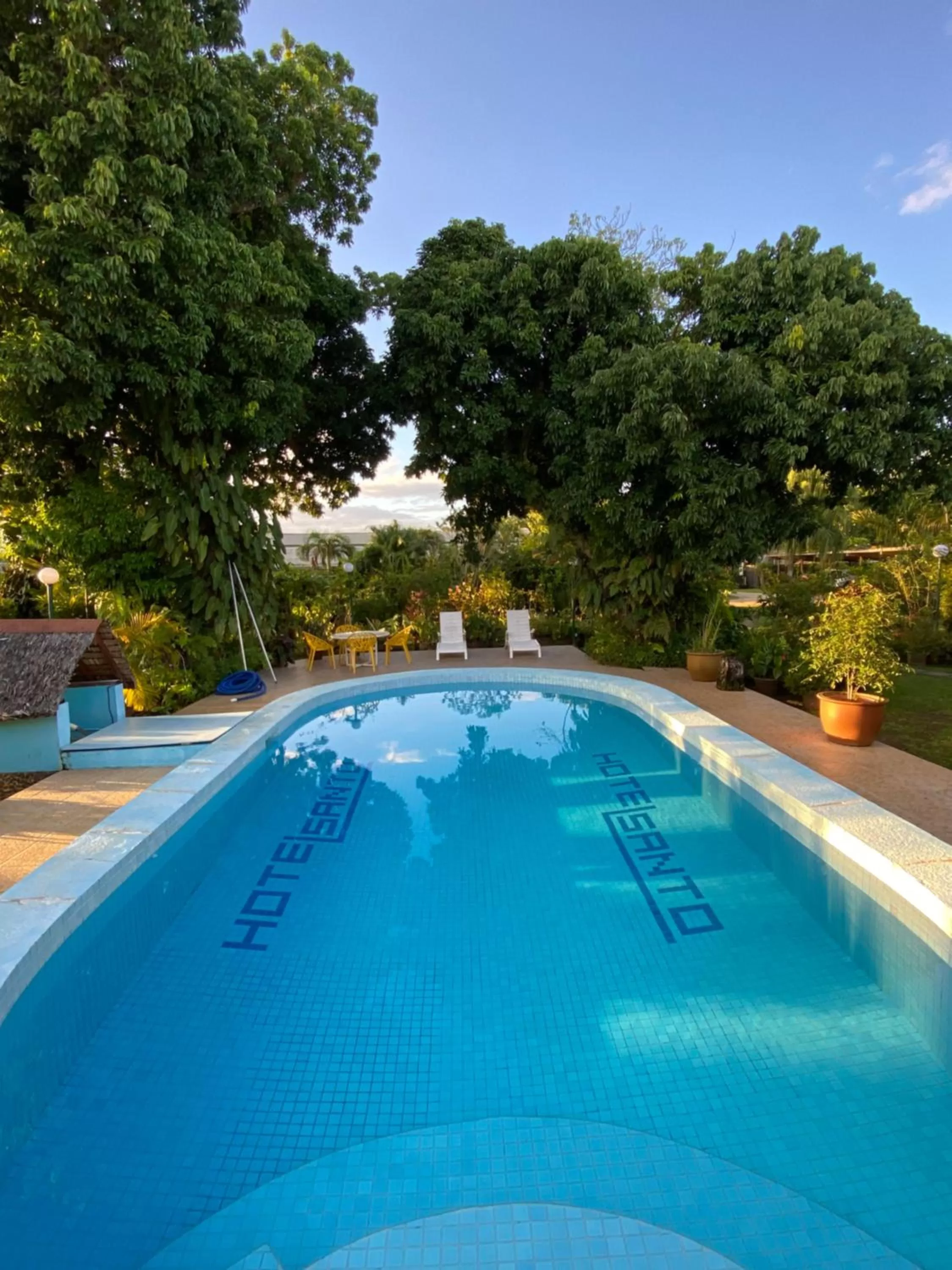 Pool view in Hotel Santo Vanuatu