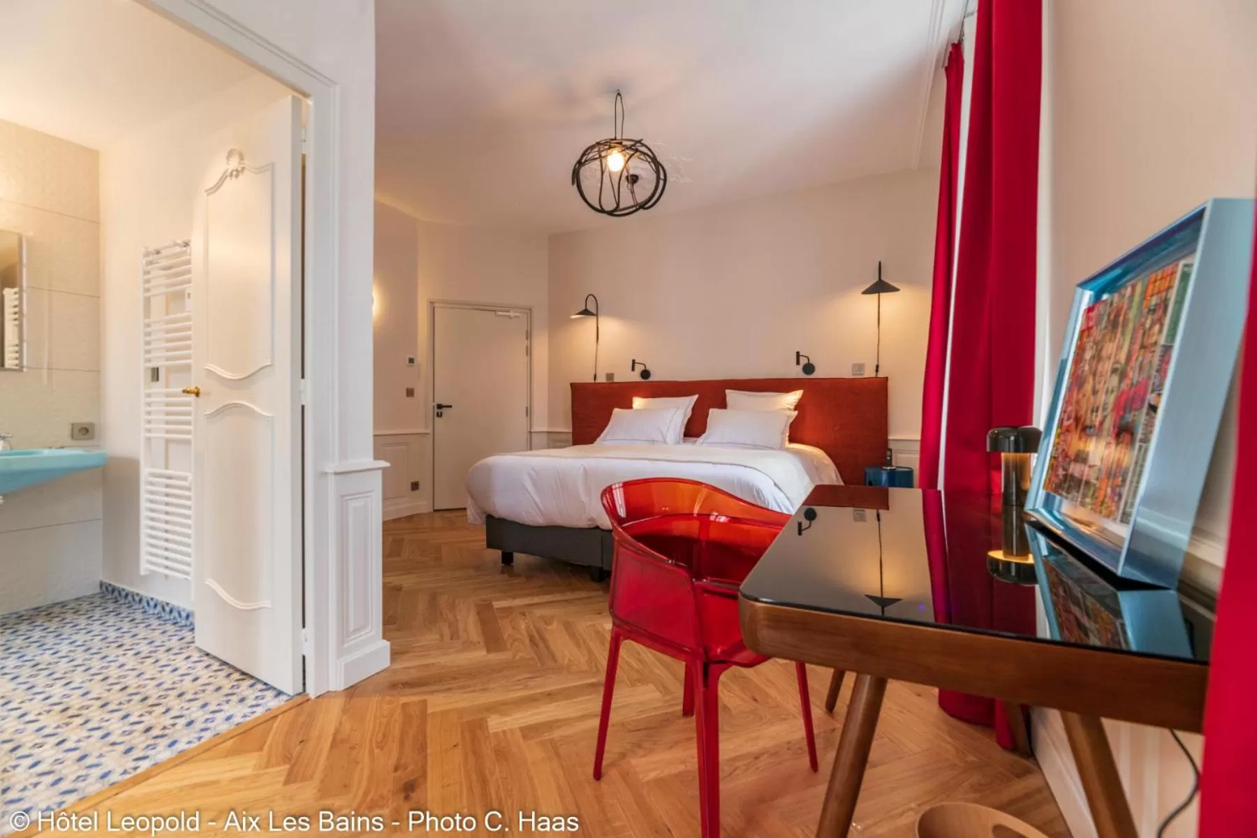 Bedroom, Bed in Belle Epoque