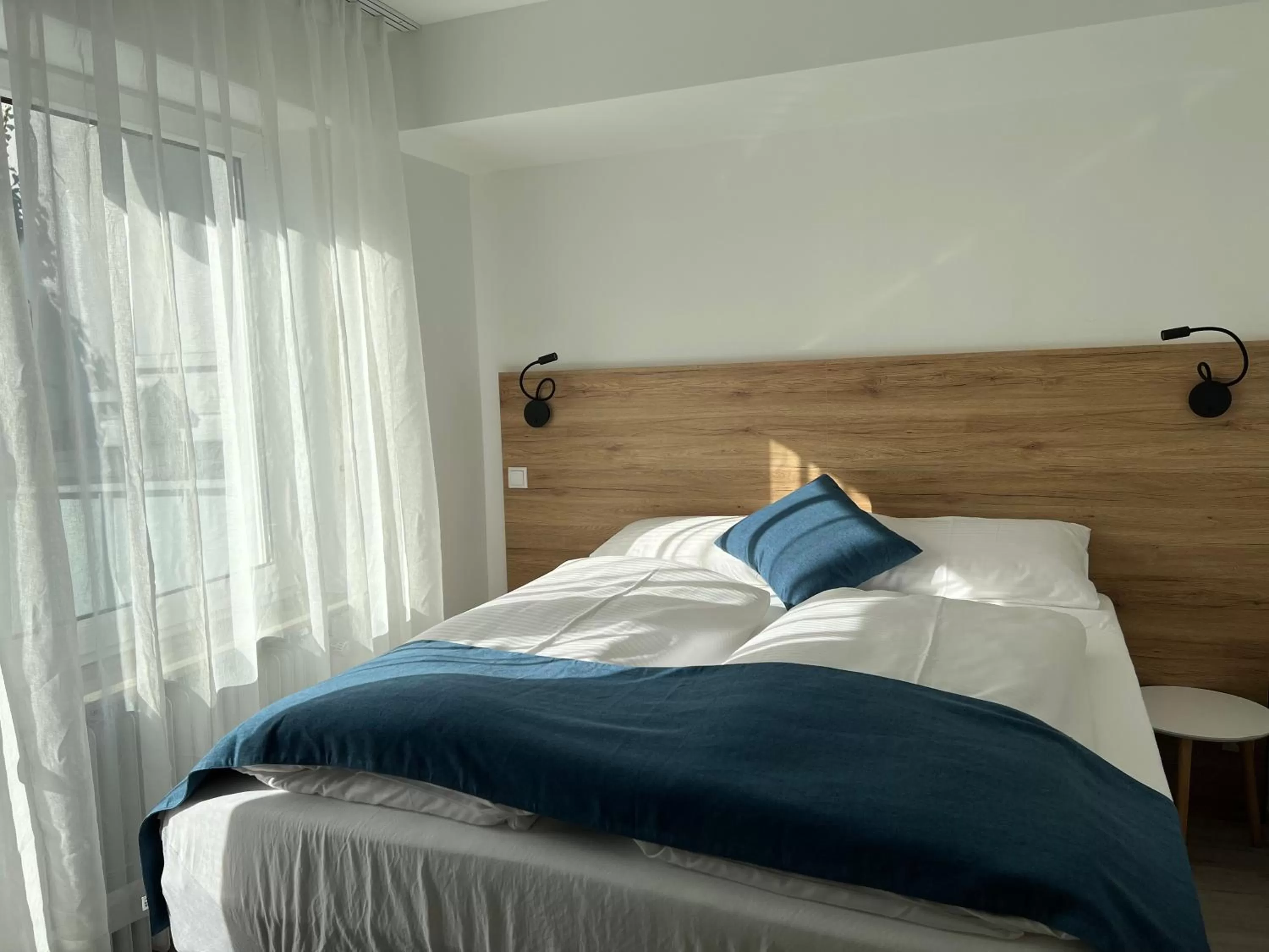 Bedroom, Bed in Hotel 83