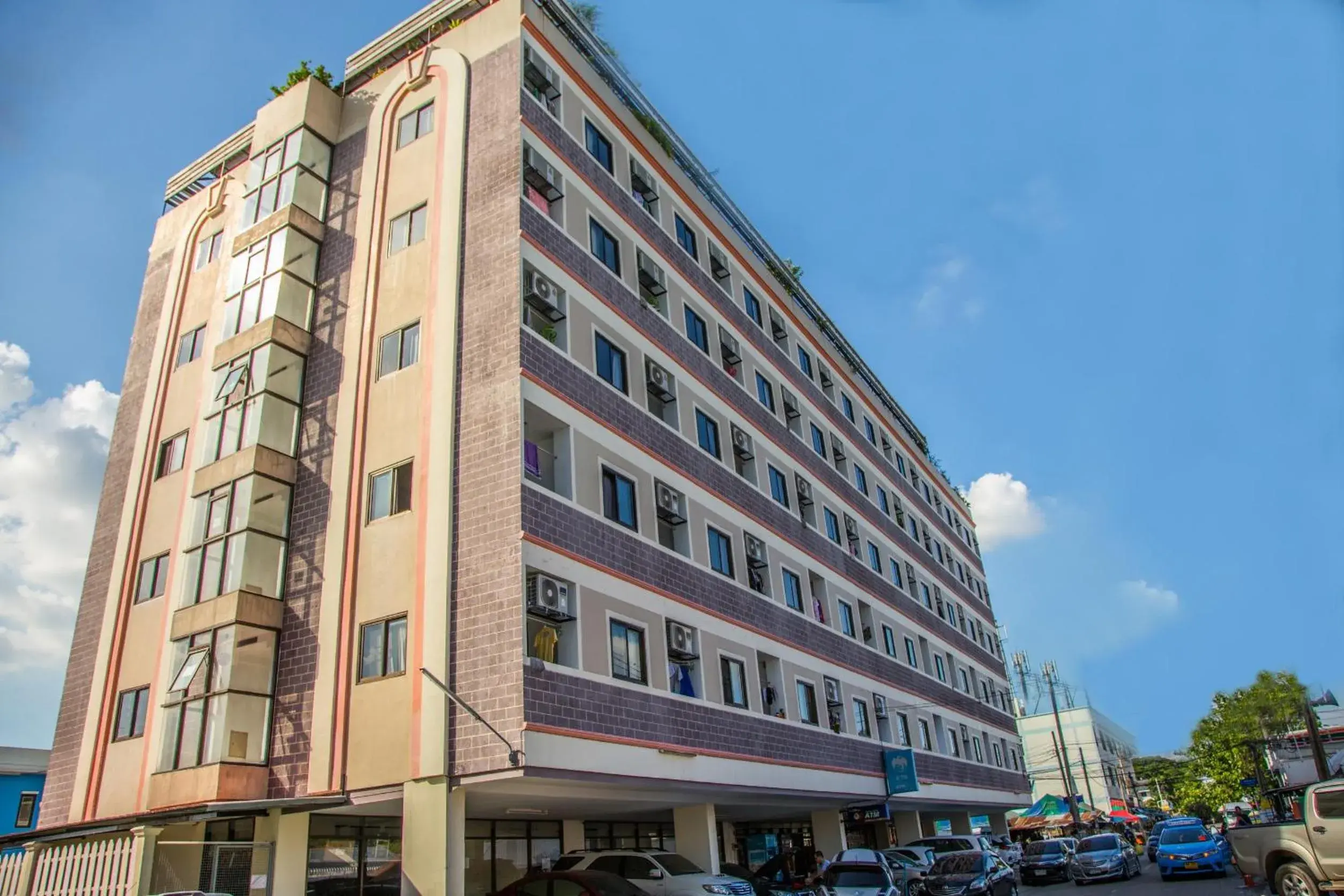 Baan Romdee Baan Romdee