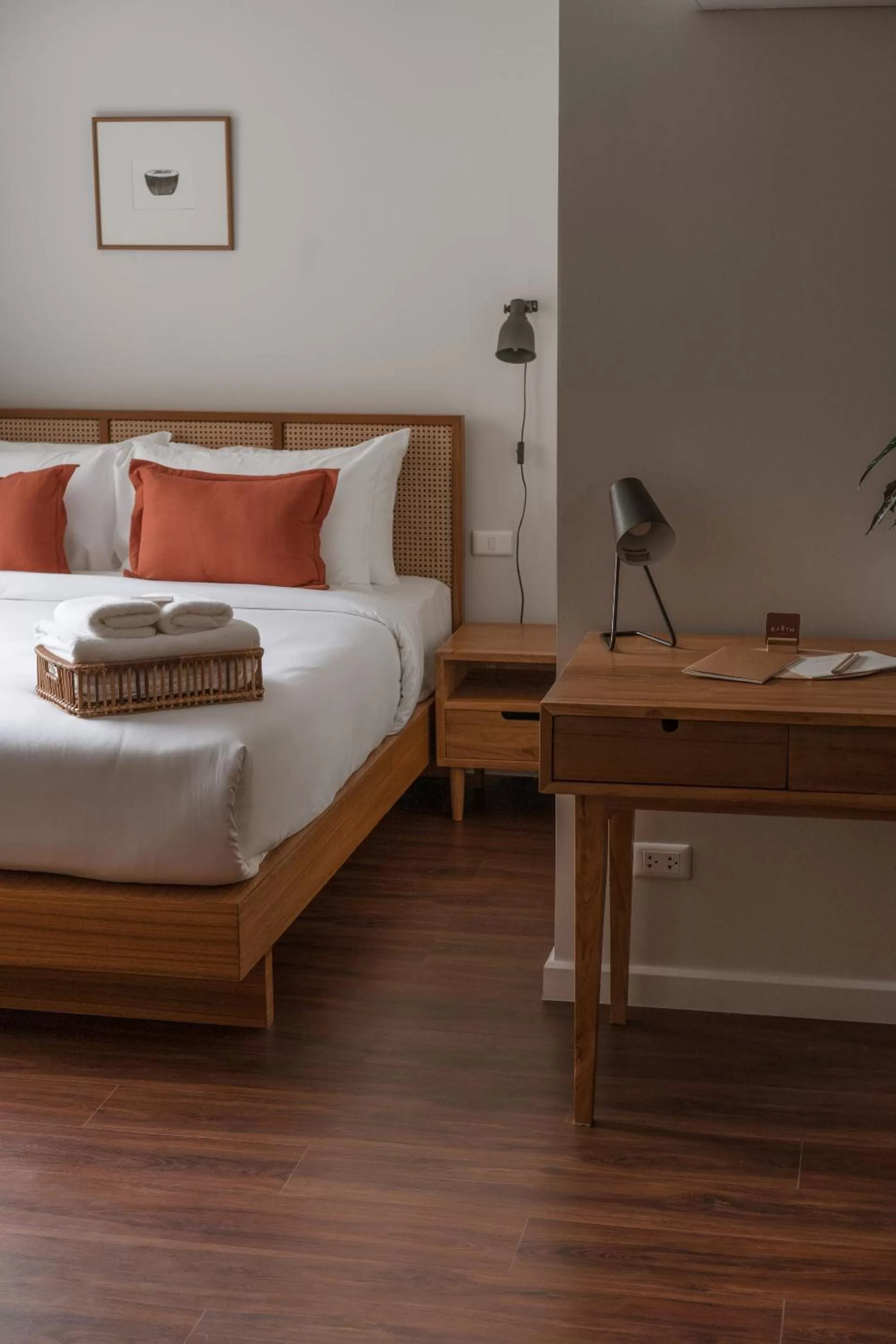 Bedroom, Bed in The Earth Hotel