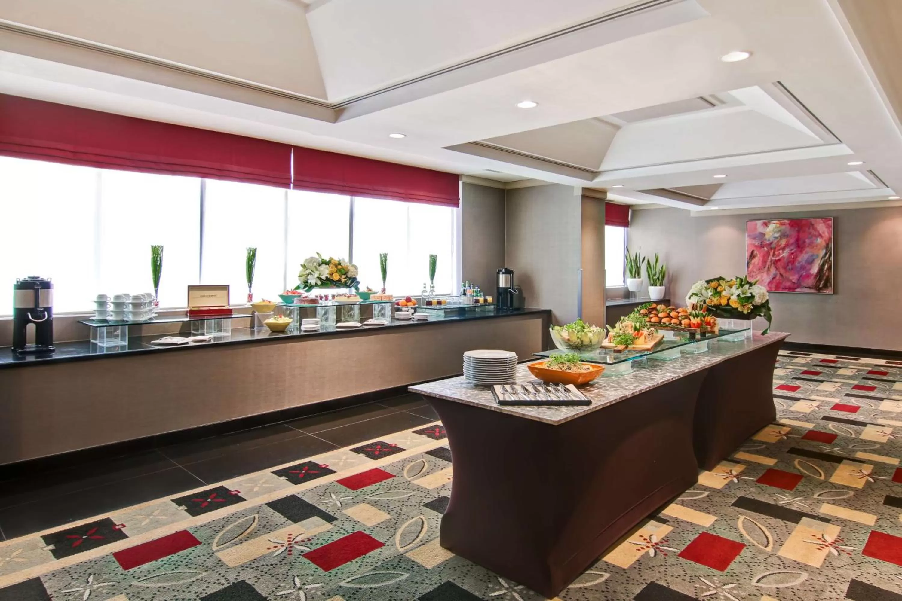 Meeting/conference room in DoubleTree by Hilton Toronto Downtown