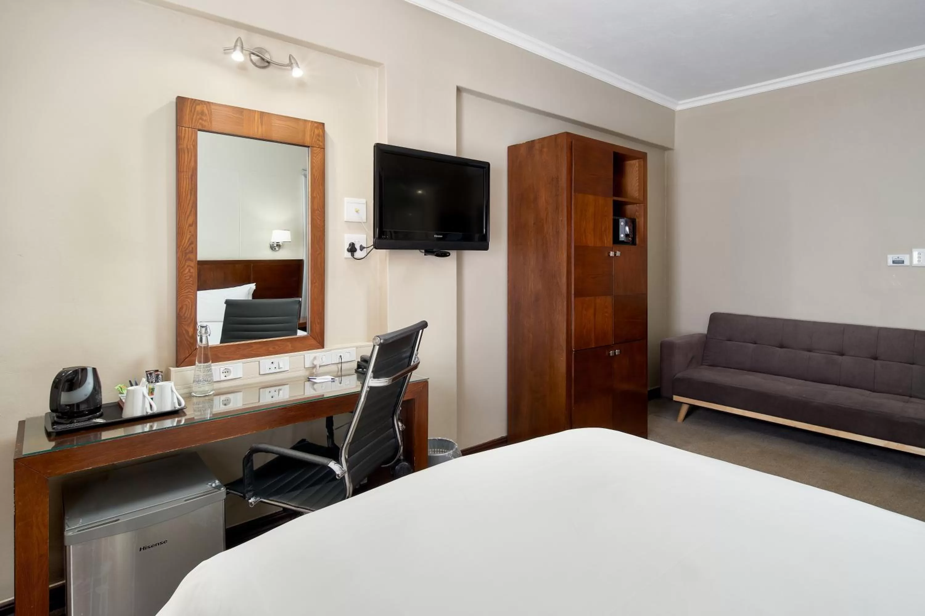 Deluxe King Room - single occupancy in Protea Hotel by Marriott Pretoria Hatfield