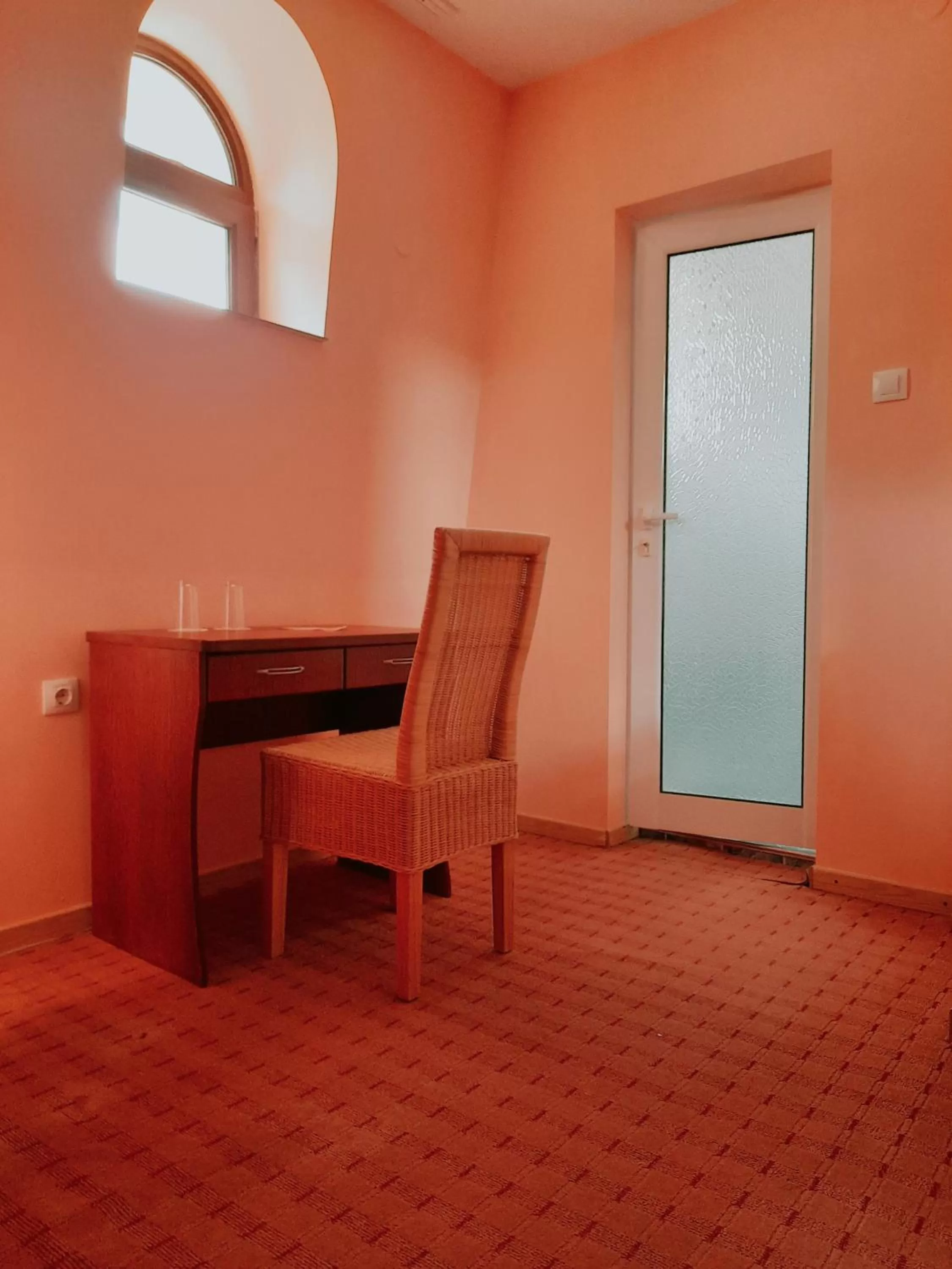 Seating area in Family Art Hotel Gallery