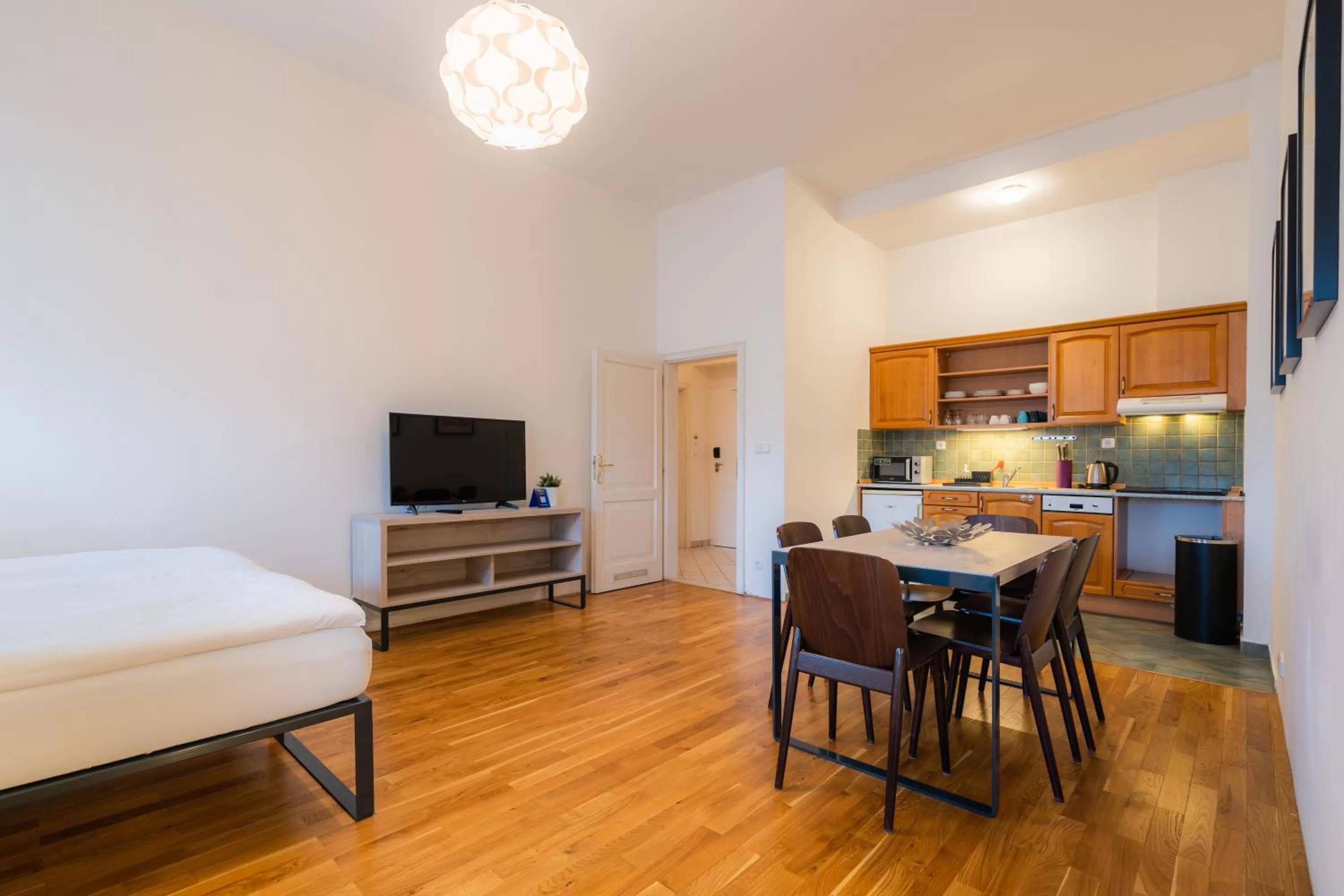 Bed in EA ApartHotel Melantrich