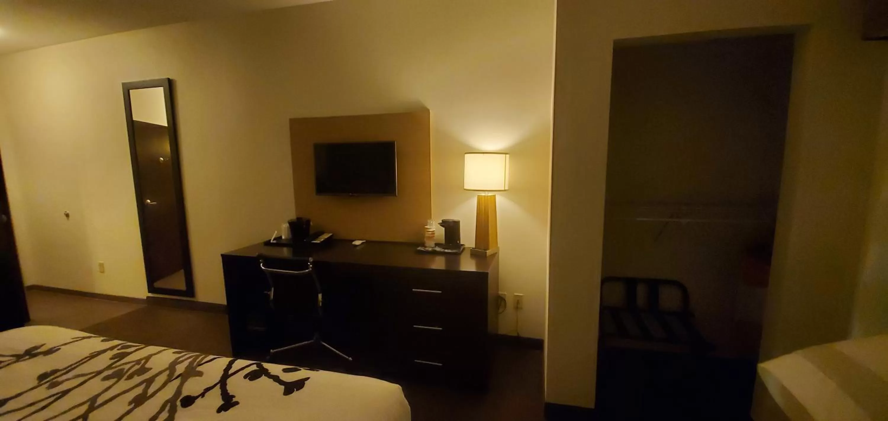 Queen Room with Two Queen Beds and Tub - Accessible/Non-Smoking in Sleep Inn & Suites Defuniak Springs