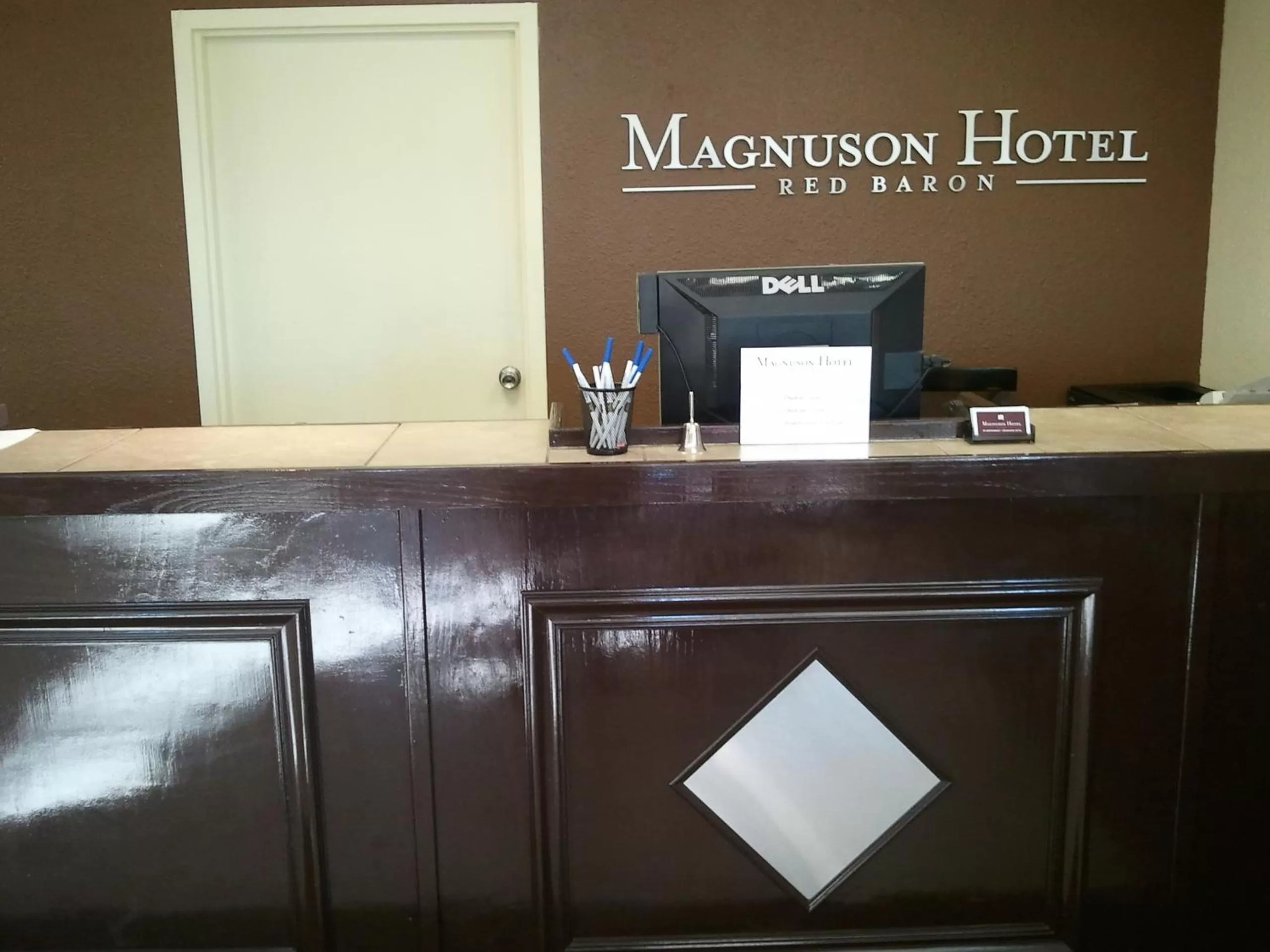 Lobby or reception in Magnuson Hotel Red Baron