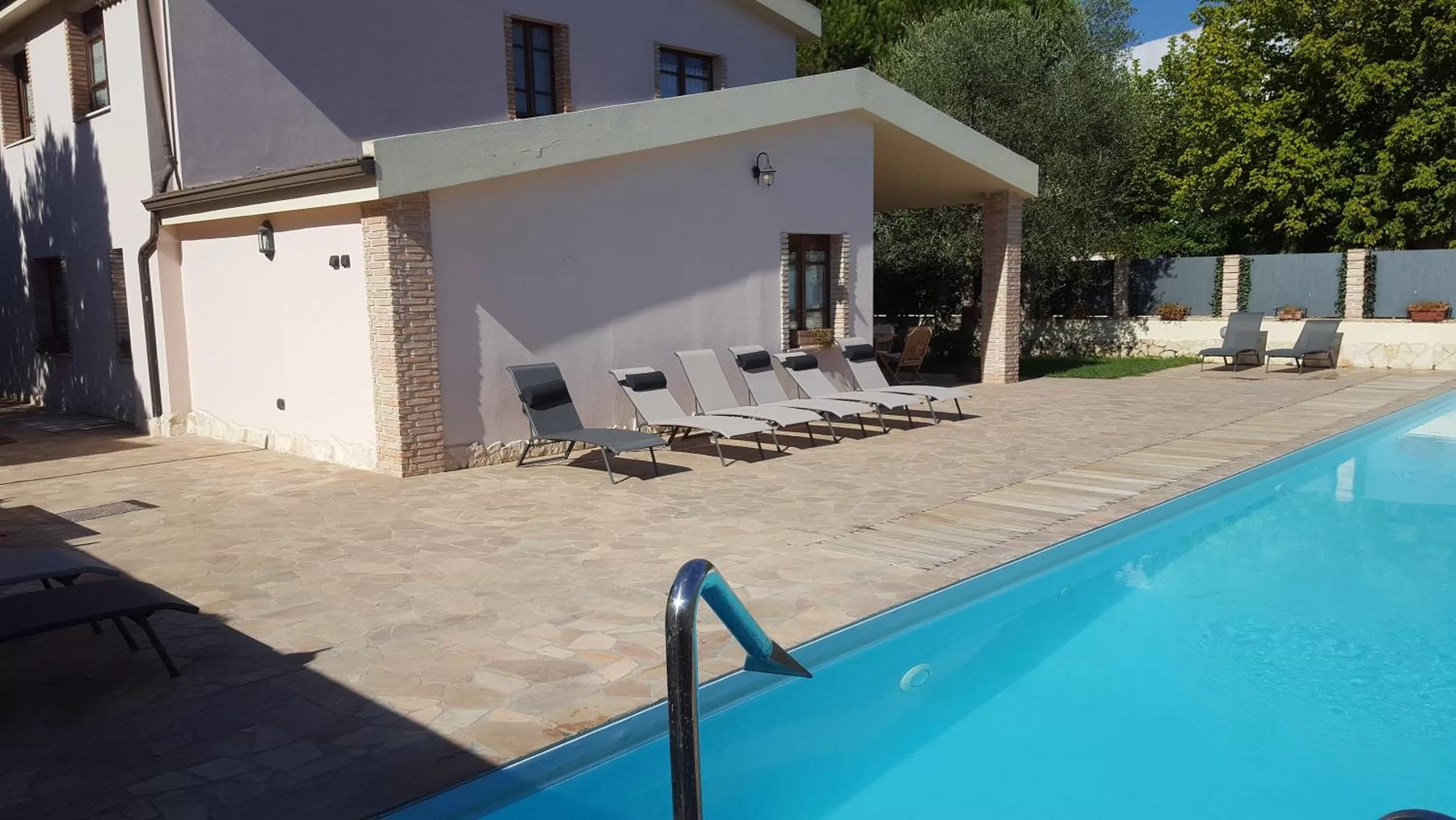 Swimming pool in Gentarrubia